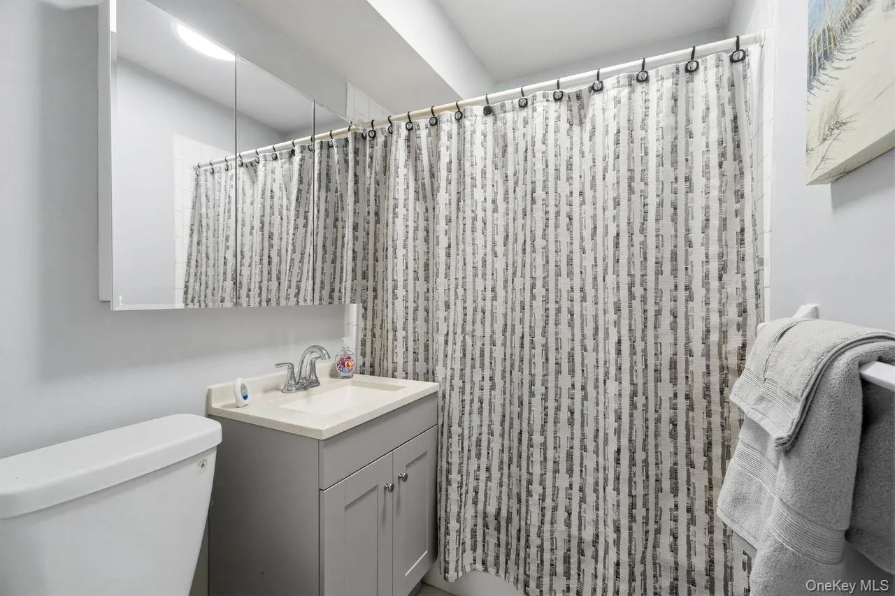 brand new vanity and full sized bathtub make this bathroom perfect! brand new vanity and full sized bathtub make this bathroom perfect!