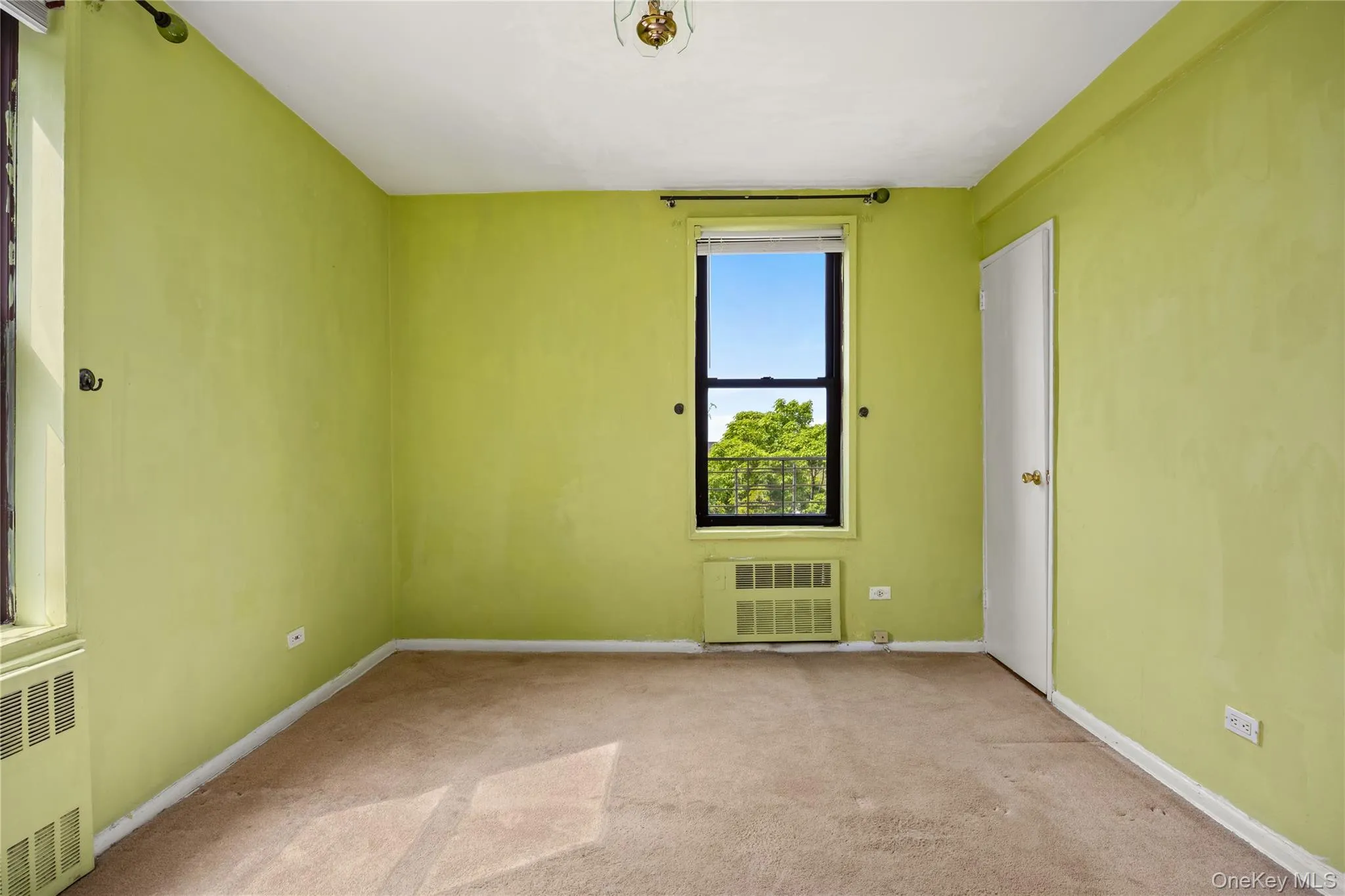 65-15 38th Avenue, New York, NY, 2 Bedrooms Bedrooms, 4 Rooms Rooms,1 BathroomBathrooms,Residential,For Rent,38th,0,1010913 65-15 38th Avenue, New York, NY, 2 Bedrooms Bedrooms, 4 Rooms Rooms,1 BathroomBathrooms,Residential,For Rent,38th,0,1010913