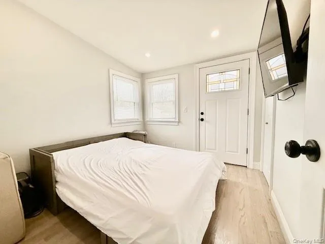 275 Sound Road, Southold, NY, 3 Bedrooms Bedrooms, 6 Rooms Rooms,1 BathroomBathrooms,Residential,For Rent,Sound,0,1010914 275 Sound Road, Southold, NY, 3 Bedrooms Bedrooms, 6 Rooms Rooms,1 BathroomBathrooms,Residential,For Rent,Sound,0,1010914