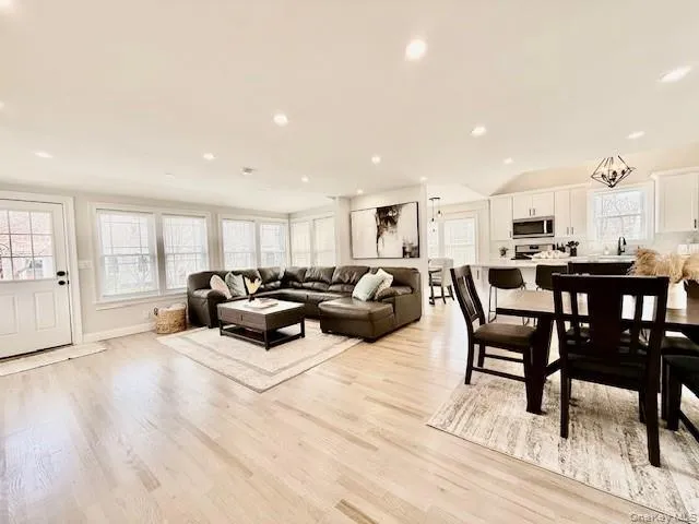275 Sound Road, Southold, NY, 3 Bedrooms Bedrooms, 6 Rooms Rooms,1 BathroomBathrooms,Residential,For Rent,Sound,0,1010914 275 Sound Road, Southold, NY, 3 Bedrooms Bedrooms, 6 Rooms Rooms,1 BathroomBathrooms,Residential,For Rent,Sound,0,1010914