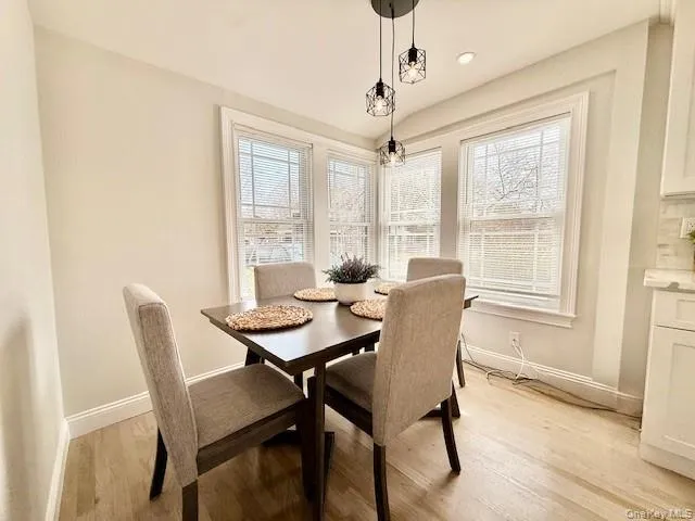 275 Sound Road, Southold, NY, 3 Bedrooms Bedrooms, 6 Rooms Rooms,1 BathroomBathrooms,Residential,For Rent,Sound,0,1010914 275 Sound Road, Southold, NY, 3 Bedrooms Bedrooms, 6 Rooms Rooms,1 BathroomBathrooms,Residential,For Rent,Sound,0,1010914