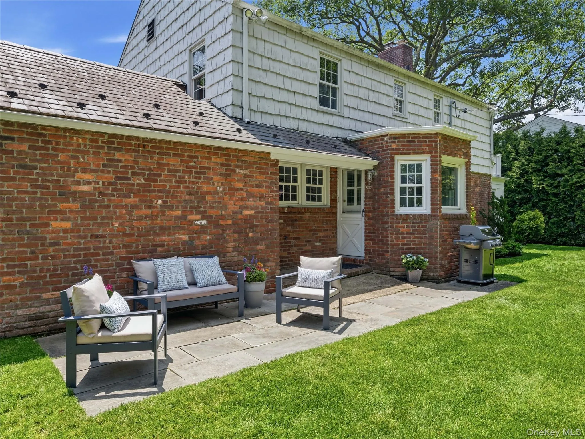107 Dogwood Lane, North Hempstead, NY, 3 Bedrooms Bedrooms, 7 Rooms Rooms,2 BathroomsBathrooms,Residential,For Rent,Dogwood,0,1010915 107 Dogwood Lane, North Hempstead, NY, 3 Bedrooms Bedrooms, 7 Rooms Rooms,2 BathroomsBathrooms,Residential,For Rent,Dogwood,0,1010915