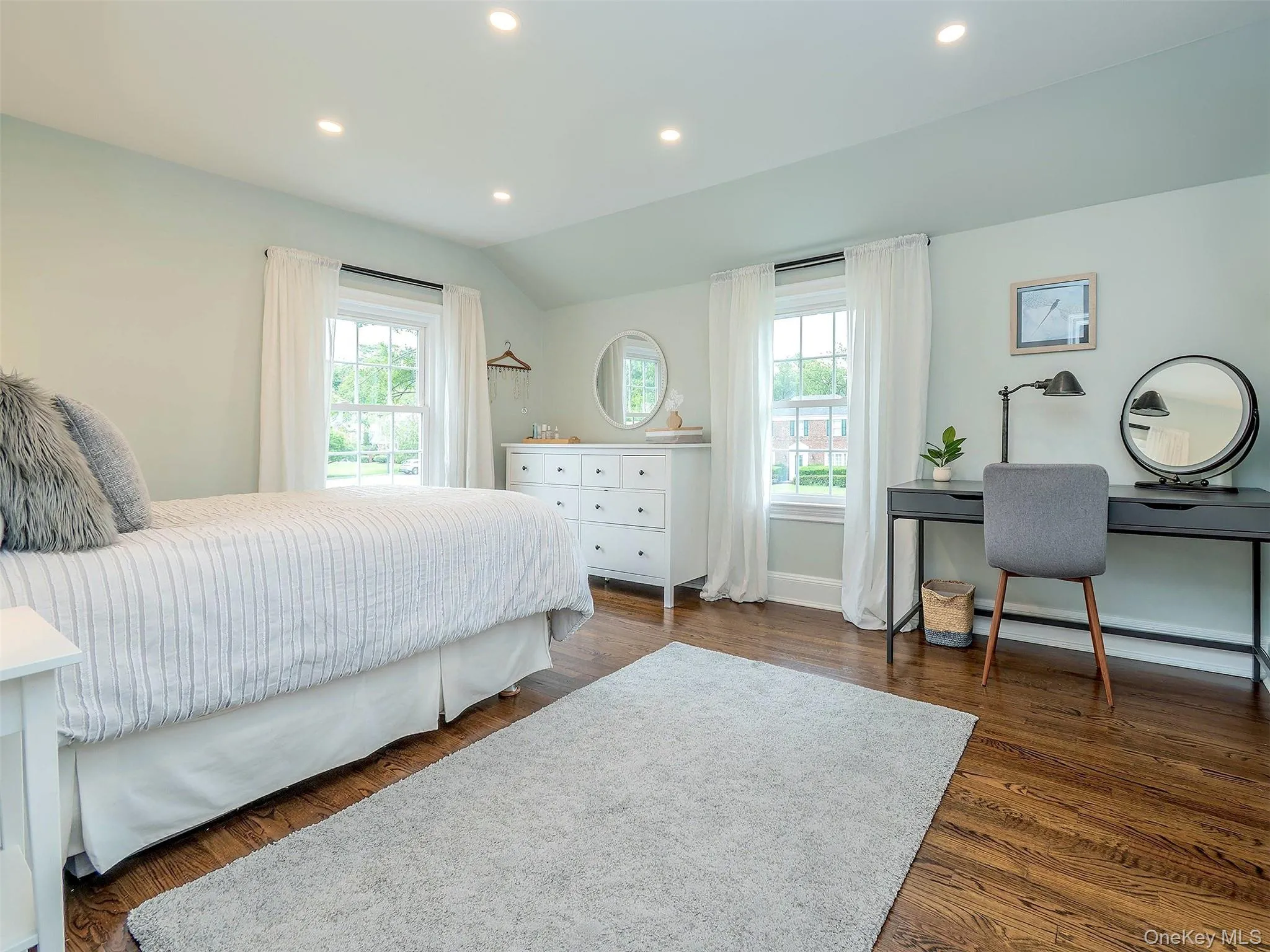 107 Dogwood Lane, North Hempstead, NY, 3 Bedrooms Bedrooms, 7 Rooms Rooms,2 BathroomsBathrooms,Residential,For Rent,Dogwood,0,1010915 107 Dogwood Lane, North Hempstead, NY, 3 Bedrooms Bedrooms, 7 Rooms Rooms,2 BathroomsBathrooms,Residential,For Rent,Dogwood,0,1010915