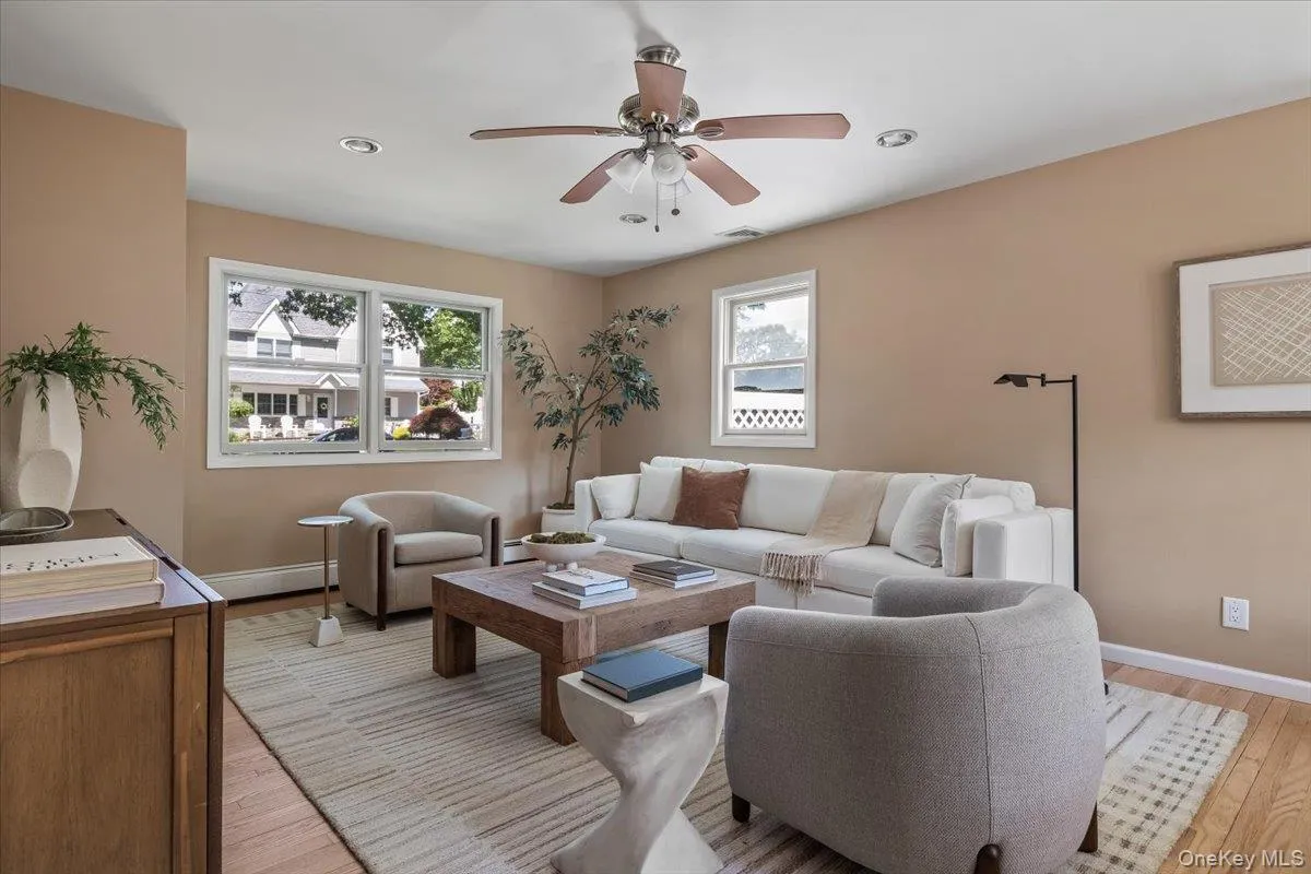 88 Orienta Avenue, Brookhaven, NY, 4 Bedrooms Bedrooms, 6 Rooms Rooms,4 BathroomsBathrooms,Residential,For Rent,Orienta,0,1010920 88 Orienta Avenue, Brookhaven, NY, 4 Bedrooms Bedrooms, 6 Rooms Rooms,4 BathroomsBathrooms,Residential,For Rent,Orienta,0,1010920