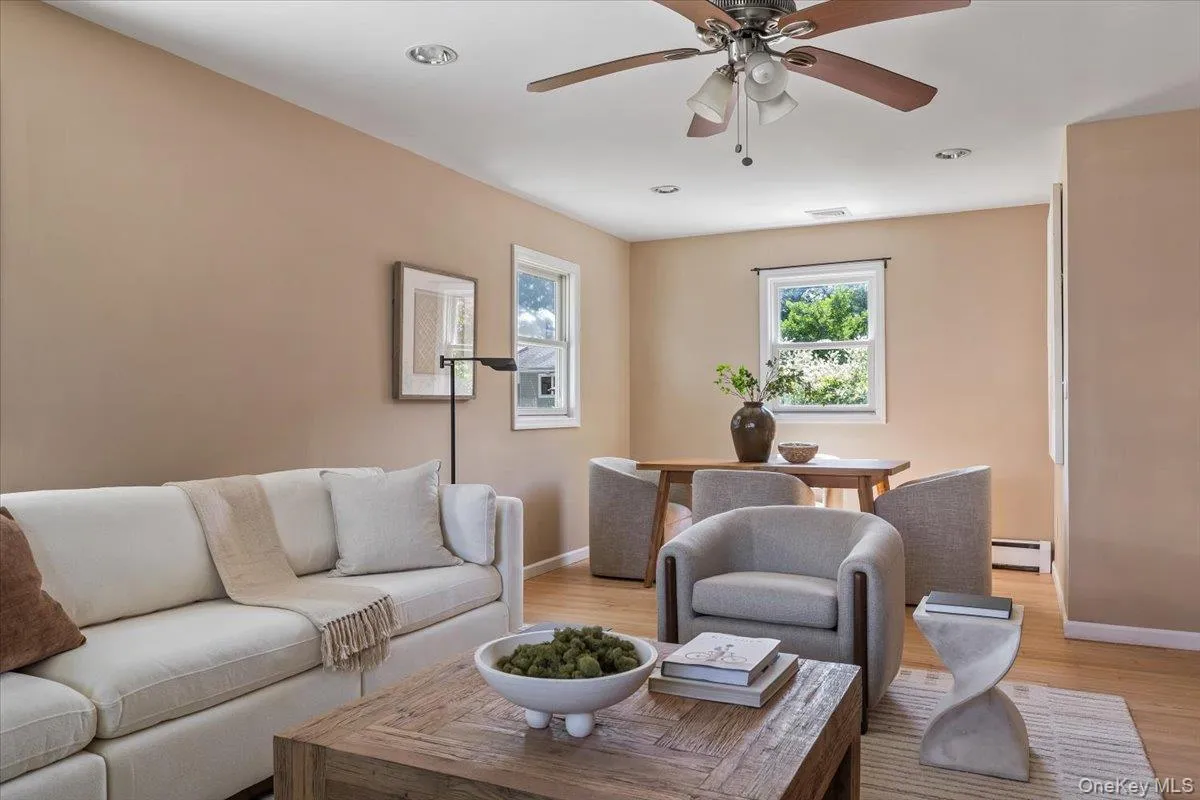 88 Orienta Avenue, Brookhaven, NY, 4 Bedrooms Bedrooms, 6 Rooms Rooms,4 BathroomsBathrooms,Residential,For Rent,Orienta,0,1010920 88 Orienta Avenue, Brookhaven, NY, 4 Bedrooms Bedrooms, 6 Rooms Rooms,4 BathroomsBathrooms,Residential,For Rent,Orienta,0,1010920