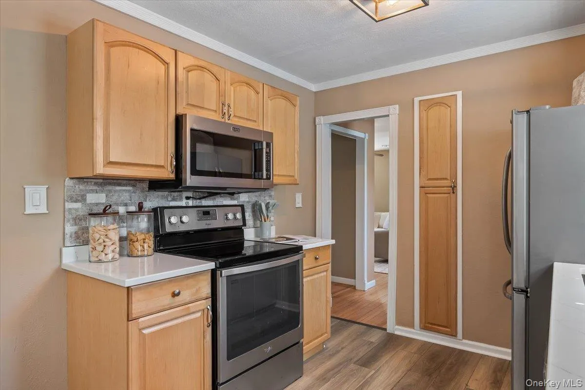88 Orienta Avenue, Brookhaven, NY, 4 Bedrooms Bedrooms, 6 Rooms Rooms,4 BathroomsBathrooms,Residential,For Rent,Orienta,0,1010920 88 Orienta Avenue, Brookhaven, NY, 4 Bedrooms Bedrooms, 6 Rooms Rooms,4 BathroomsBathrooms,Residential,For Rent,Orienta,0,1010920