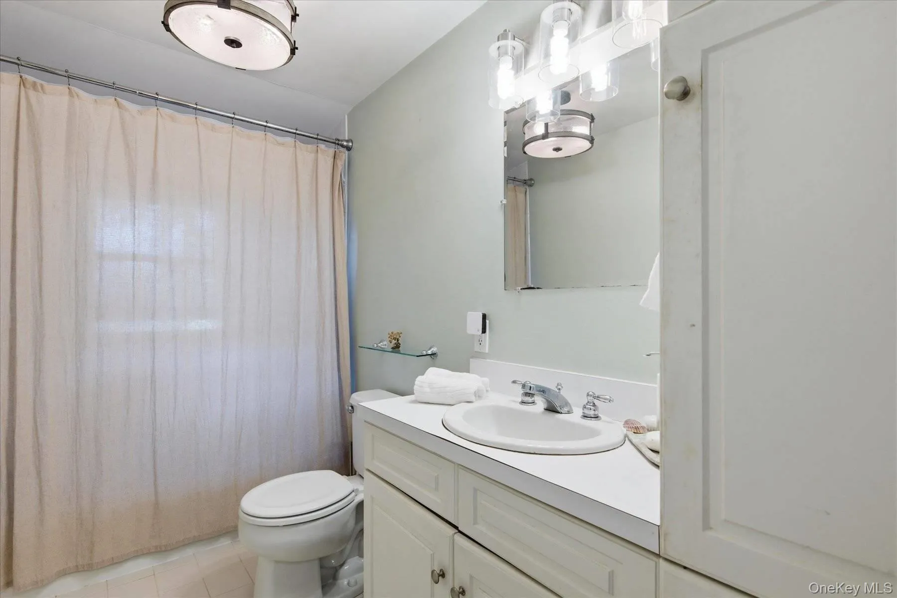 255 Sunset Avenue, Southampton, NY, 4 Bedrooms Bedrooms, 6 Rooms Rooms,2 BathroomsBathrooms,Residential Lease,For Rent,Sunset,0,1010923 255 Sunset Avenue, Southampton, NY, 4 Bedrooms Bedrooms, 6 Rooms Rooms,2 BathroomsBathrooms,Residential Lease,For Rent,Sunset,0,1010923
