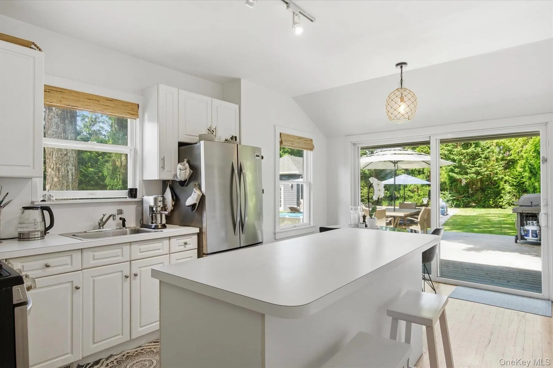 255 Sunset Avenue, Southampton, NY, 4 Bedrooms Bedrooms, 6 Rooms Rooms,2 BathroomsBathrooms,Residential Lease,For Rent,Sunset,0,1010923 255 Sunset Avenue, Southampton, NY, 4 Bedrooms Bedrooms, 6 Rooms Rooms,2 BathroomsBathrooms,Residential Lease,For Rent,Sunset,0,1010923