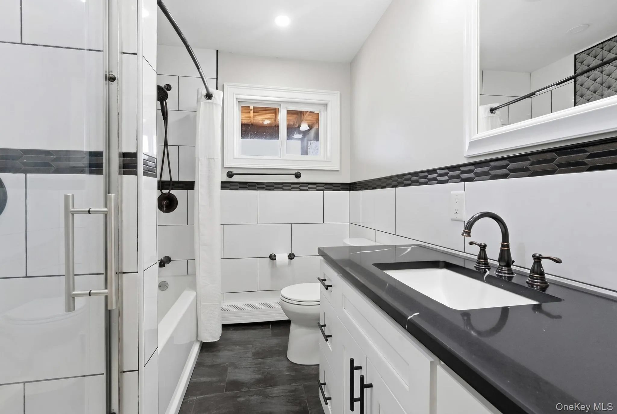 2151 Stewart Avenue, Hempstead, NY, 5 Bedrooms Bedrooms, 10 Rooms Rooms,4 BathroomsBathrooms,Residential,For Rent,Stewart,0,1010924 2151 Stewart Avenue, Hempstead, NY, 5 Bedrooms Bedrooms, 10 Rooms Rooms,4 BathroomsBathrooms,Residential,For Rent,Stewart,0,1010924