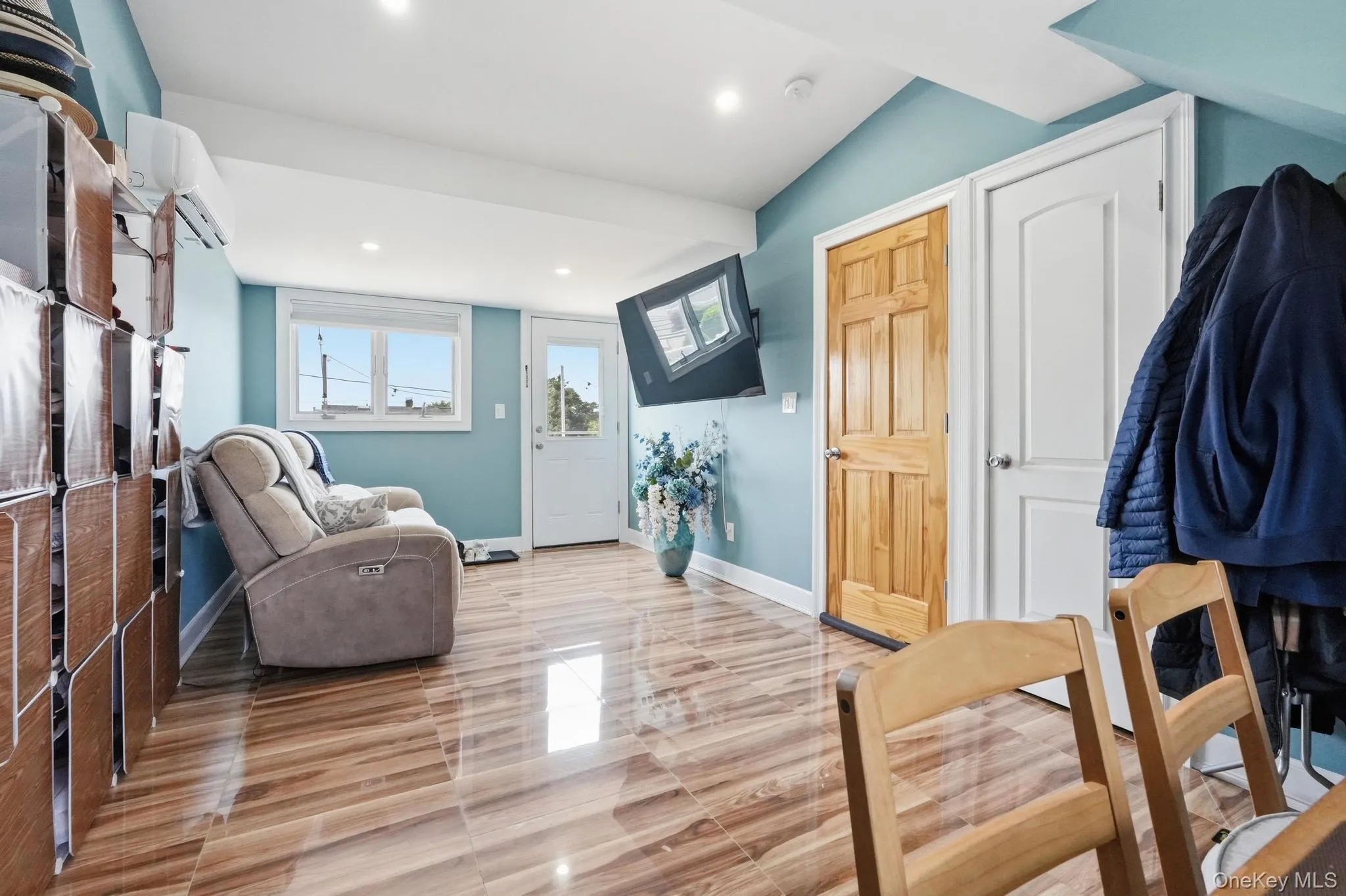 2151 Stewart Avenue, Hempstead, NY, 5 Bedrooms Bedrooms, 10 Rooms Rooms,4 BathroomsBathrooms,Residential,For Rent,Stewart,0,1010924 2151 Stewart Avenue, Hempstead, NY, 5 Bedrooms Bedrooms, 10 Rooms Rooms,4 BathroomsBathrooms,Residential,For Rent,Stewart,0,1010924