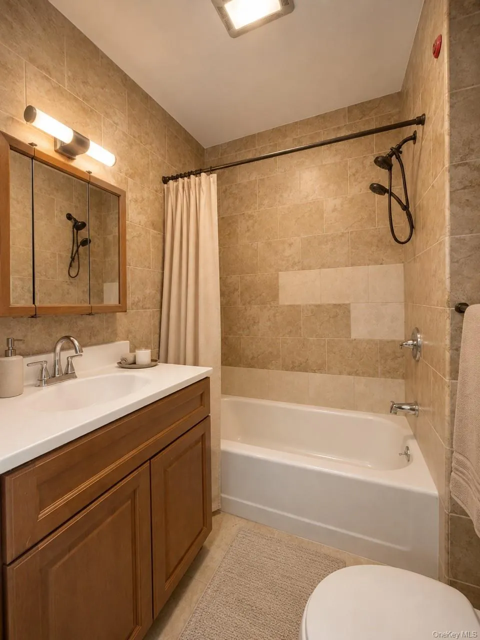 36 Walnut Road, Hempstead, NY, 3 Bedrooms Bedrooms, 6 Rooms Rooms,1 BathroomBathrooms,Residential,For Rent,Walnut,0,1010926 36 Walnut Road, Hempstead, NY, 3 Bedrooms Bedrooms, 6 Rooms Rooms,1 BathroomBathrooms,Residential,For Rent,Walnut,0,1010926