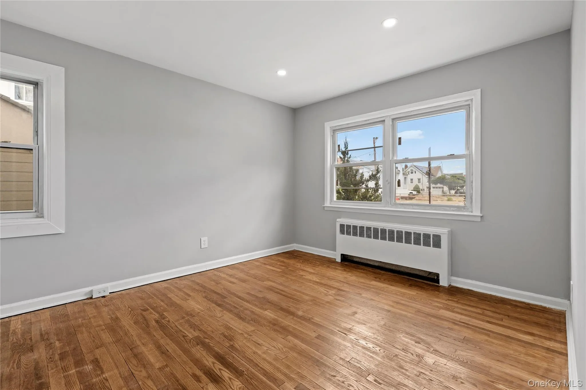 725 Broadway, Long Beach, NY, 2 Bedrooms Bedrooms, 4 Rooms Rooms,1 BathroomBathrooms,Residential Lease,For Rent,Broadway,0,1010927 725 Broadway, Long Beach, NY, 2 Bedrooms Bedrooms, 4 Rooms Rooms,1 BathroomBathrooms,Residential Lease,For Rent,Broadway,0,1010927