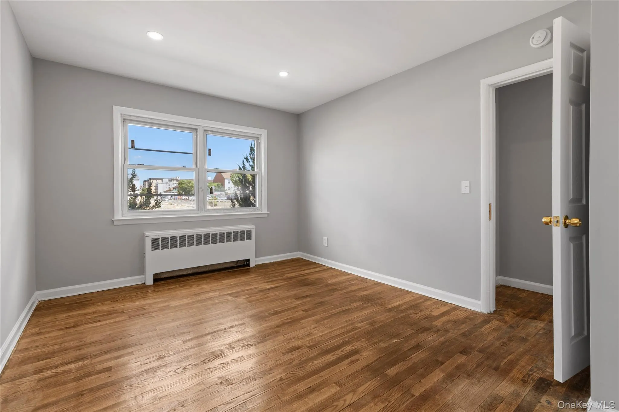 725 Broadway, Long Beach, NY, 2 Bedrooms Bedrooms, 4 Rooms Rooms,1 BathroomBathrooms,Residential Lease,For Rent,Broadway,0,1010927 725 Broadway, Long Beach, NY, 2 Bedrooms Bedrooms, 4 Rooms Rooms,1 BathroomBathrooms,Residential Lease,For Rent,Broadway,0,1010927