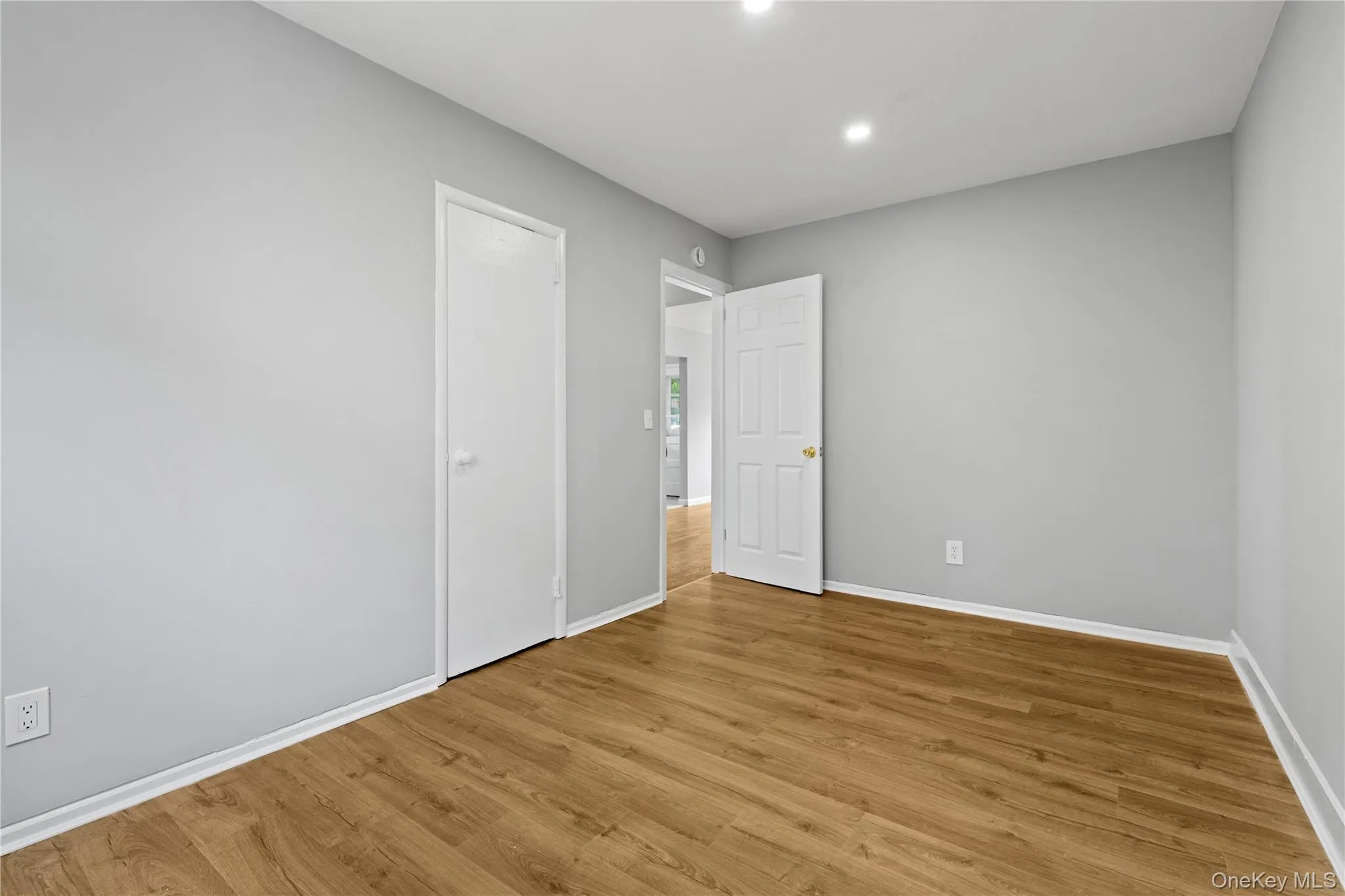 725 Broadway, Long Beach, NY, 2 Bedrooms Bedrooms, 4 Rooms Rooms,1 BathroomBathrooms,Residential Lease,For Rent,Broadway,0,1010927 725 Broadway, Long Beach, NY, 2 Bedrooms Bedrooms, 4 Rooms Rooms,1 BathroomBathrooms,Residential Lease,For Rent,Broadway,0,1010927