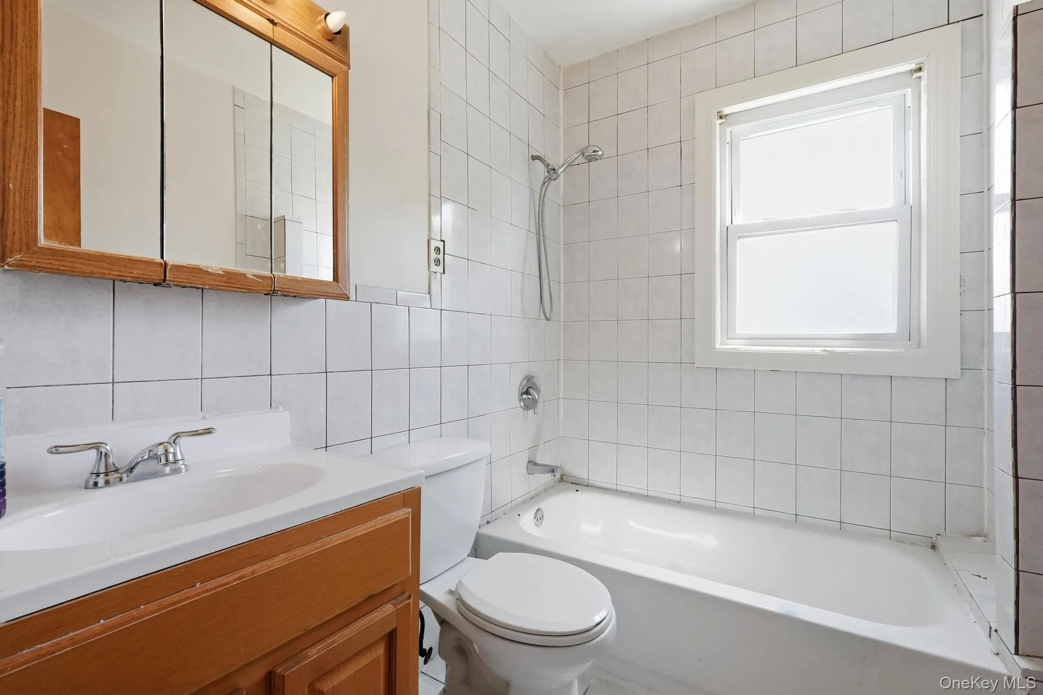 92-51 Winchester Boulevard, New York, NY, 3 Bedrooms Bedrooms, 8 Rooms Rooms,2 BathroomsBathrooms,Residential,For Rent,Winchester,0,1010928 92-51 Winchester Boulevard, New York, NY, 3 Bedrooms Bedrooms, 8 Rooms Rooms,2 BathroomsBathrooms,Residential,For Rent,Winchester,0,1010928