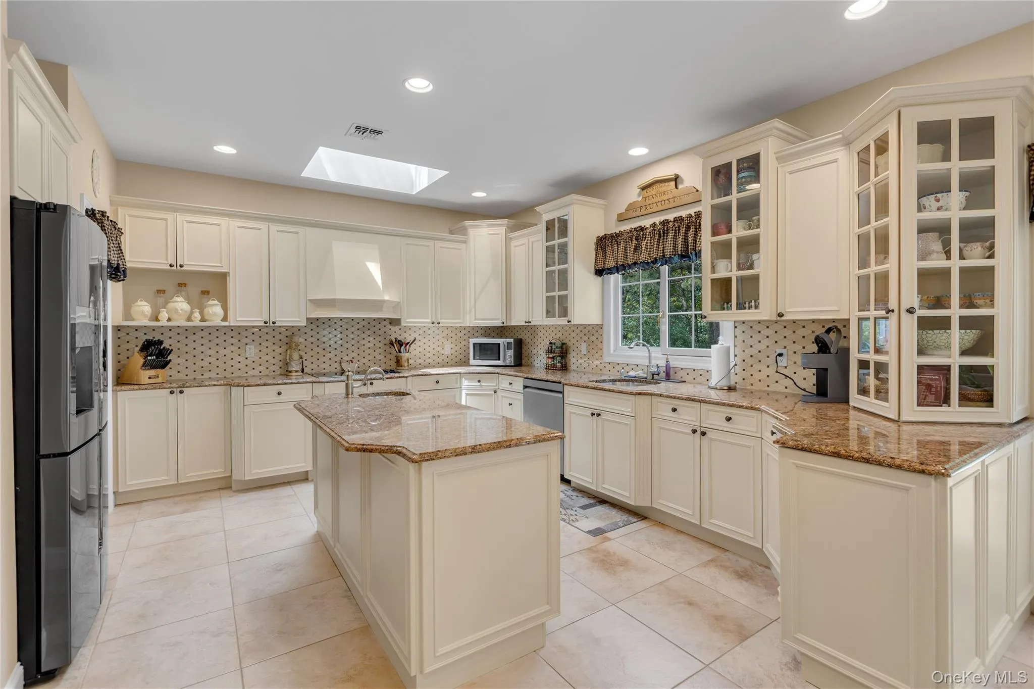 216 Landing Lane, Riverhead, NY, 3 Bedrooms Bedrooms, 8 Rooms Rooms,3 BathroomsBathrooms,Residential,For Rent,Landing,0,1010933 216 Landing Lane, Riverhead, NY, 3 Bedrooms Bedrooms, 8 Rooms Rooms,3 BathroomsBathrooms,Residential,For Rent,Landing,0,1010933