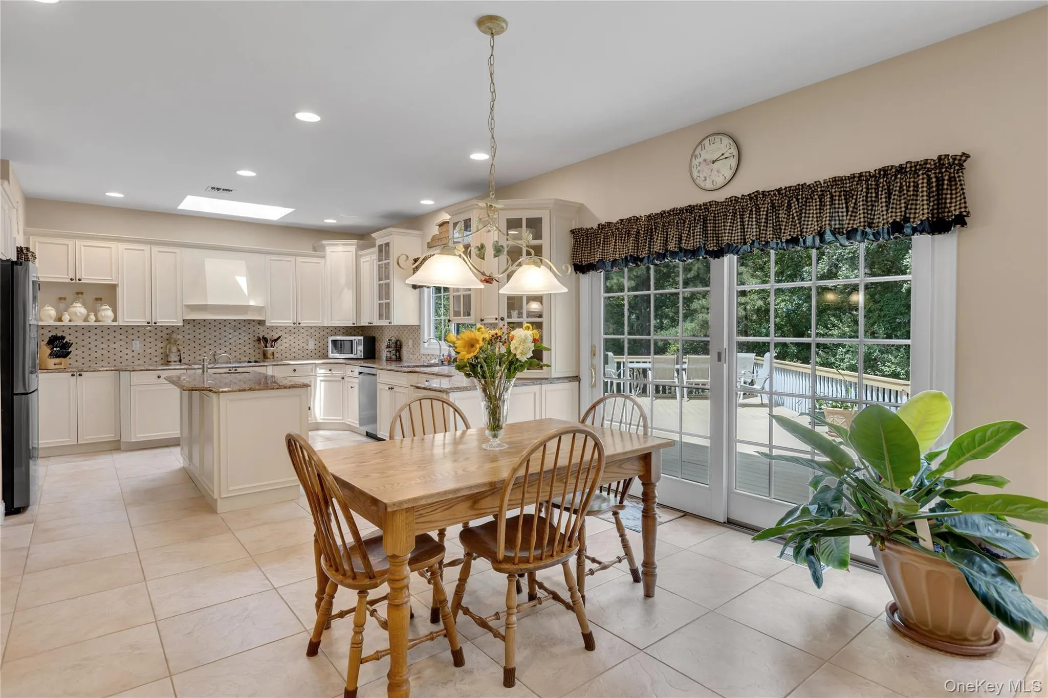 216 Landing Lane, Riverhead, NY, 3 Bedrooms Bedrooms, 8 Rooms Rooms,3 BathroomsBathrooms,Residential,For Rent,Landing,0,1010933 216 Landing Lane, Riverhead, NY, 3 Bedrooms Bedrooms, 8 Rooms Rooms,3 BathroomsBathrooms,Residential,For Rent,Landing,0,1010933