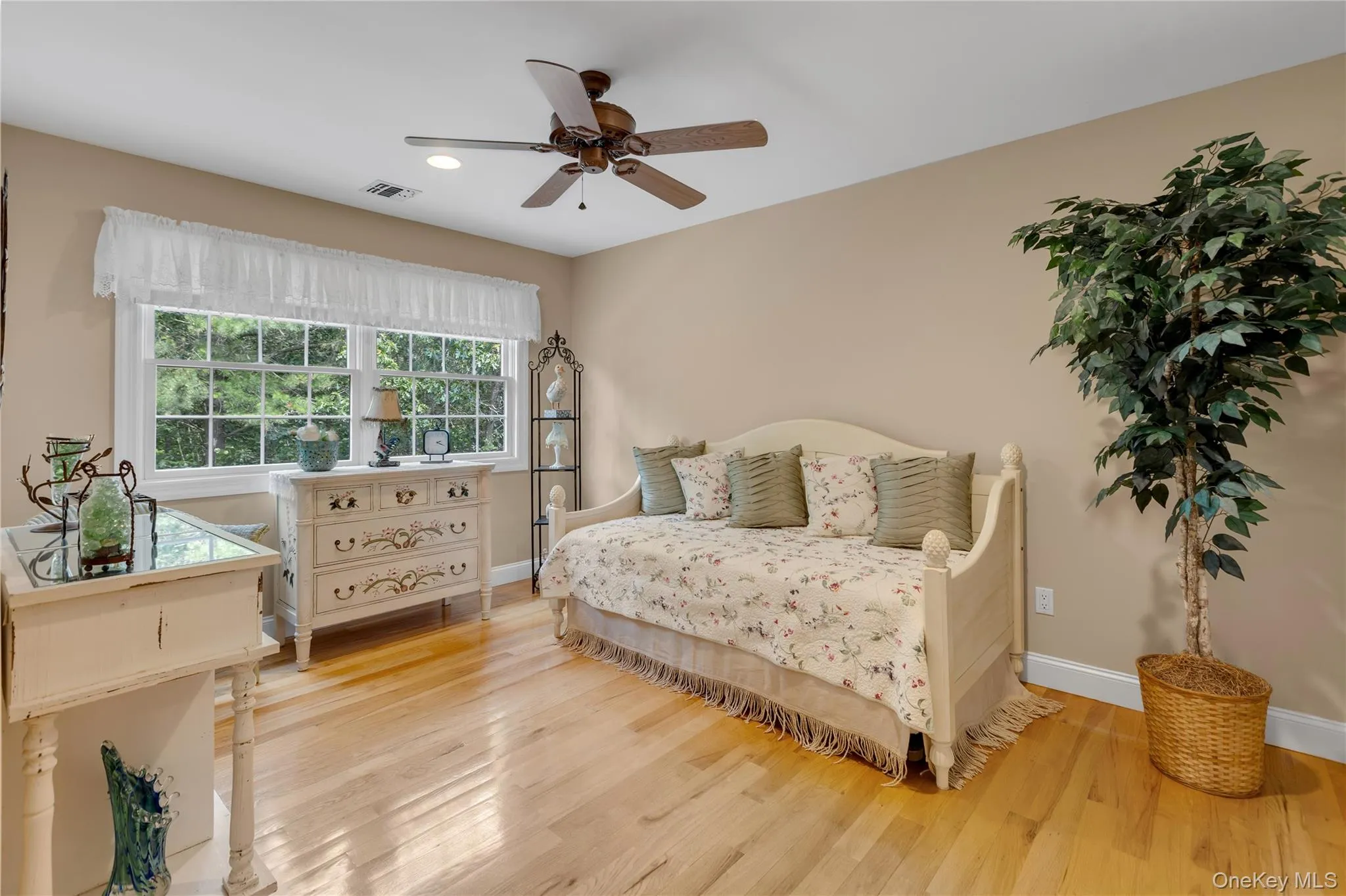 216 Landing Lane, Riverhead, NY, 3 Bedrooms Bedrooms, 8 Rooms Rooms,3 BathroomsBathrooms,Residential,For Rent,Landing,0,1010933 216 Landing Lane, Riverhead, NY, 3 Bedrooms Bedrooms, 8 Rooms Rooms,3 BathroomsBathrooms,Residential,For Rent,Landing,0,1010933