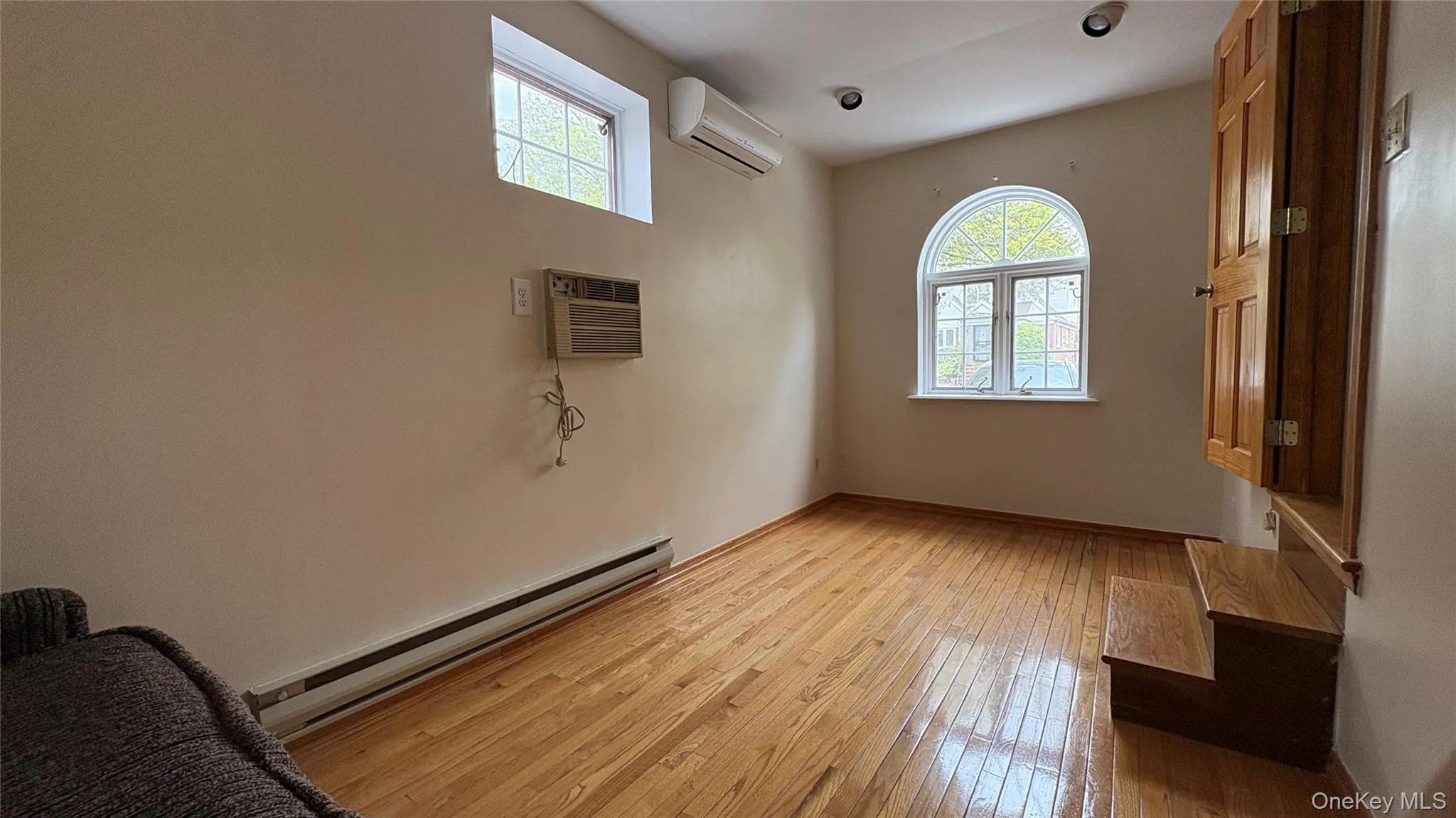 6240 Cromwell Crescent, New York, NY, 4 Bedrooms Bedrooms, 9 Rooms Rooms,2 BathroomsBathrooms,Residential,For Rent,Cromwell,0,1010936 6240 Cromwell Crescent, New York, NY, 4 Bedrooms Bedrooms, 9 Rooms Rooms,2 BathroomsBathrooms,Residential,For Rent,Cromwell,0,1010936