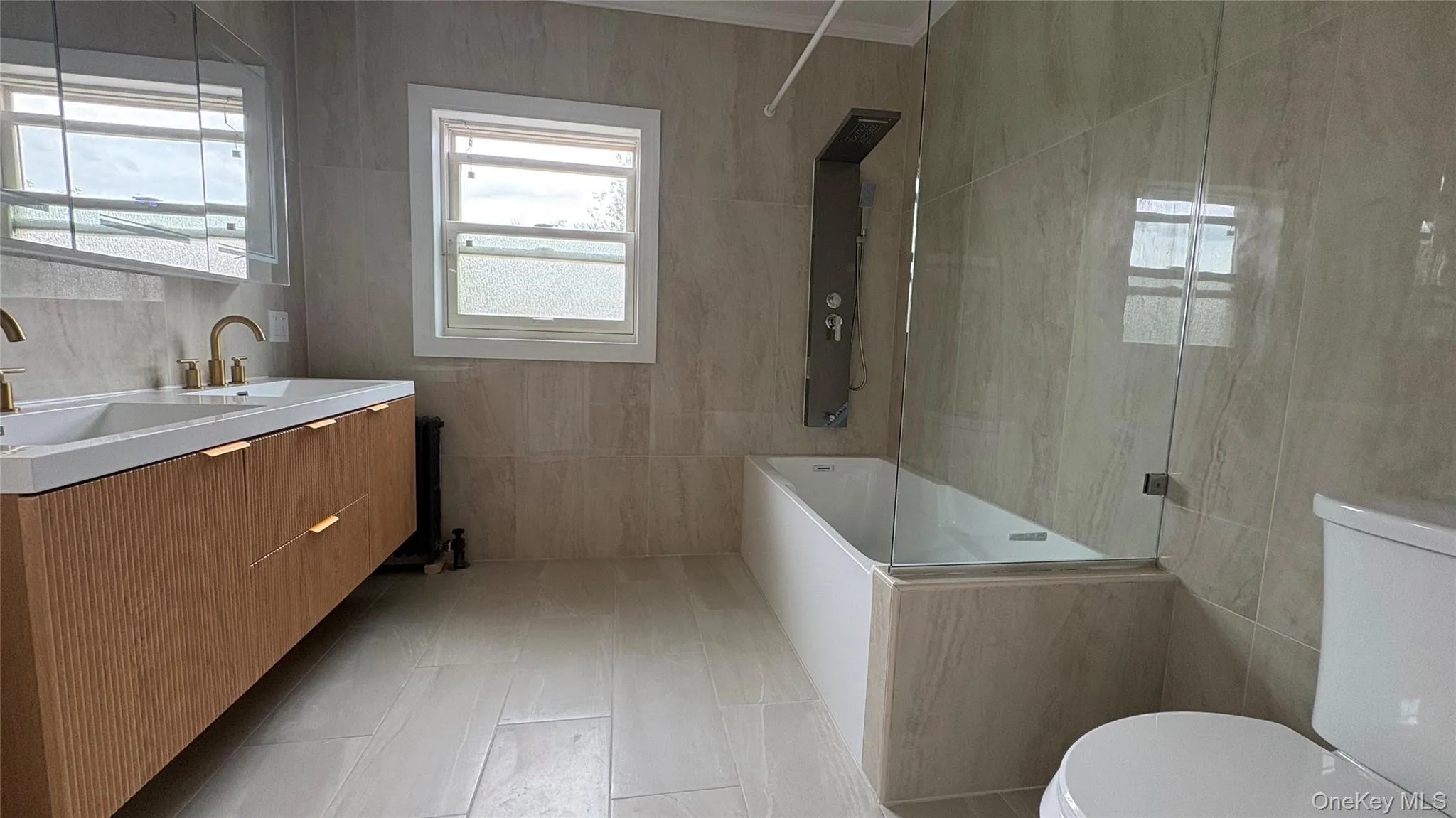 6240 Cromwell Crescent, New York, NY, 4 Bedrooms Bedrooms, 9 Rooms Rooms,2 BathroomsBathrooms,Residential,For Rent,Cromwell,0,1010936 6240 Cromwell Crescent, New York, NY, 4 Bedrooms Bedrooms, 9 Rooms Rooms,2 BathroomsBathrooms,Residential,For Rent,Cromwell,0,1010936