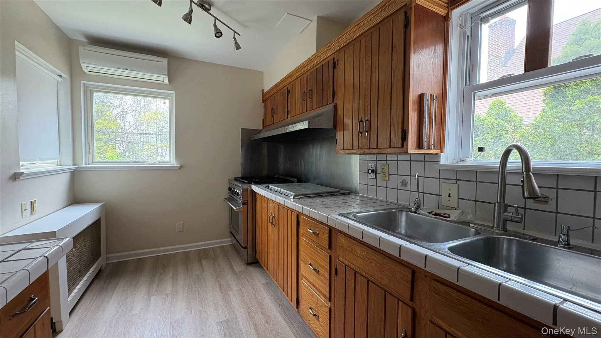 6240 Cromwell Crescent, New York, NY, 4 Bedrooms Bedrooms, 9 Rooms Rooms,2 BathroomsBathrooms,Residential,For Rent,Cromwell,0,1010936 6240 Cromwell Crescent, New York, NY, 4 Bedrooms Bedrooms, 9 Rooms Rooms,2 BathroomsBathrooms,Residential,For Rent,Cromwell,0,1010936