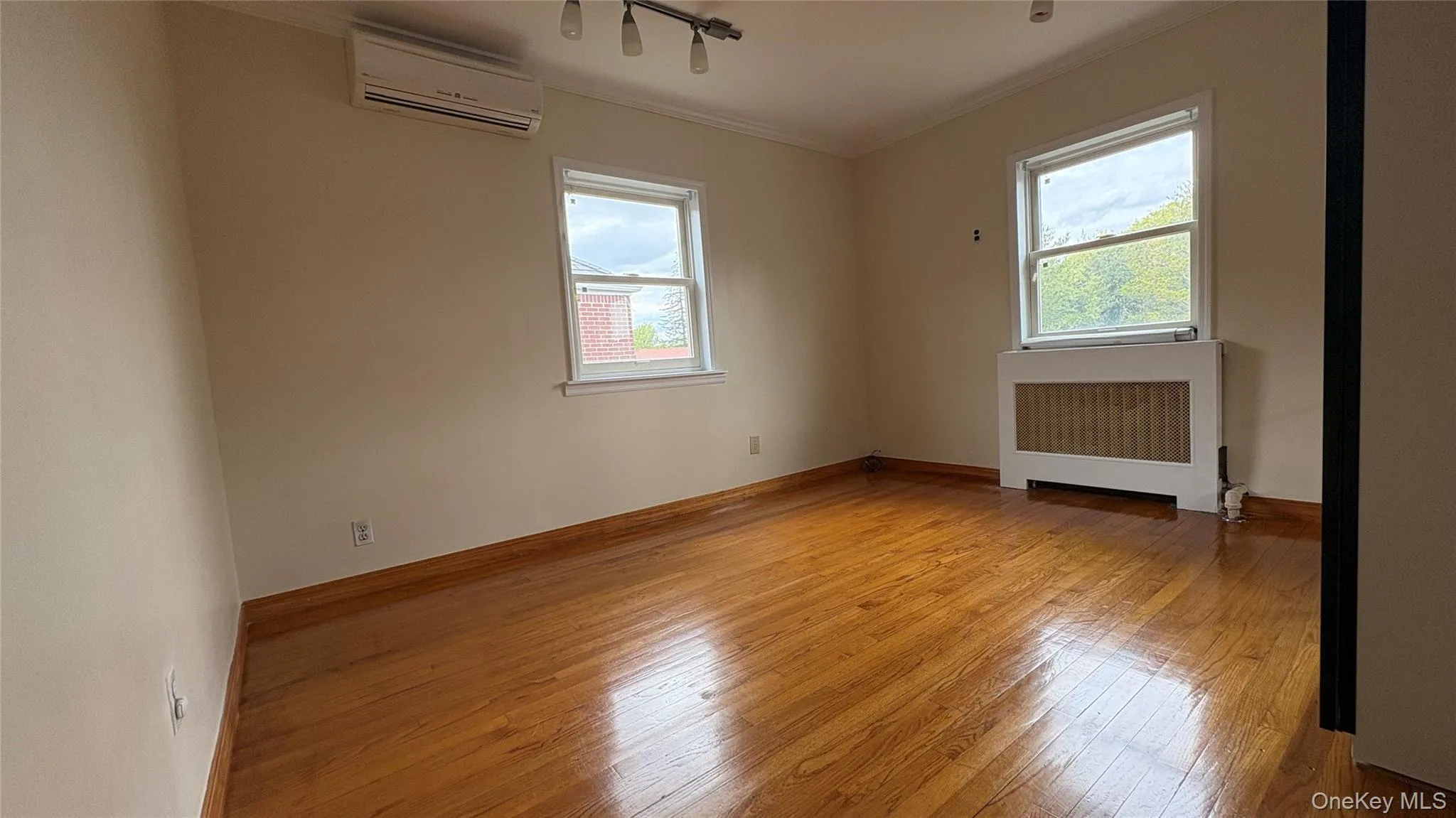6240 Cromwell Crescent, New York, NY, 4 Bedrooms Bedrooms, 9 Rooms Rooms,2 BathroomsBathrooms,Residential,For Rent,Cromwell,0,1010936 6240 Cromwell Crescent, New York, NY, 4 Bedrooms Bedrooms, 9 Rooms Rooms,2 BathroomsBathrooms,Residential,For Rent,Cromwell,0,1010936