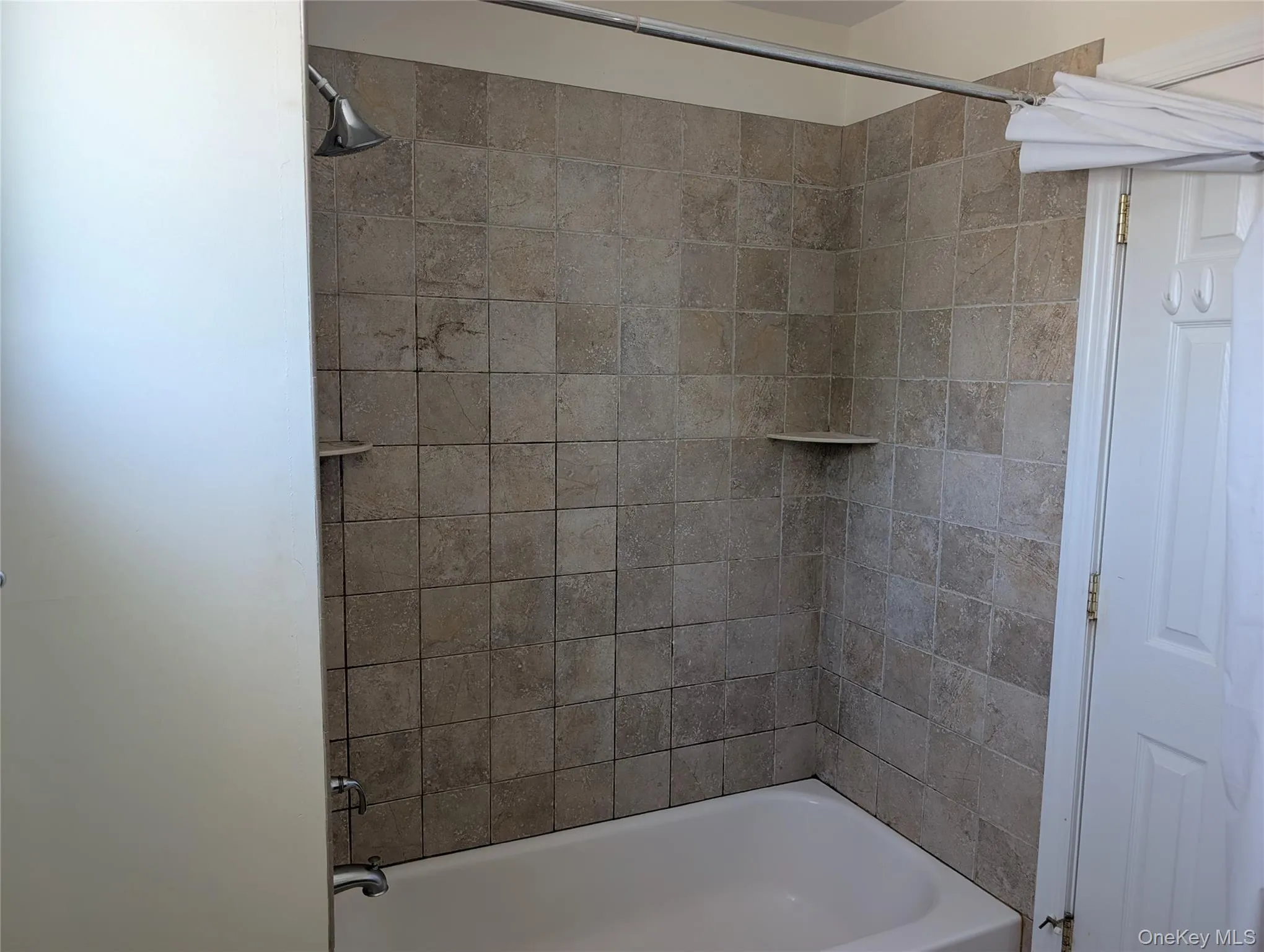 317 Bedford Avenue, Hempstead, NY, 1 Bedroom Bedrooms, 3 Rooms Rooms,1 BathroomBathrooms,Residential Lease,For Rent,Bedford,0,1010937 317 Bedford Avenue, Hempstead, NY, 1 Bedroom Bedrooms, 3 Rooms Rooms,1 BathroomBathrooms,Residential Lease,For Rent,Bedford,0,1010937