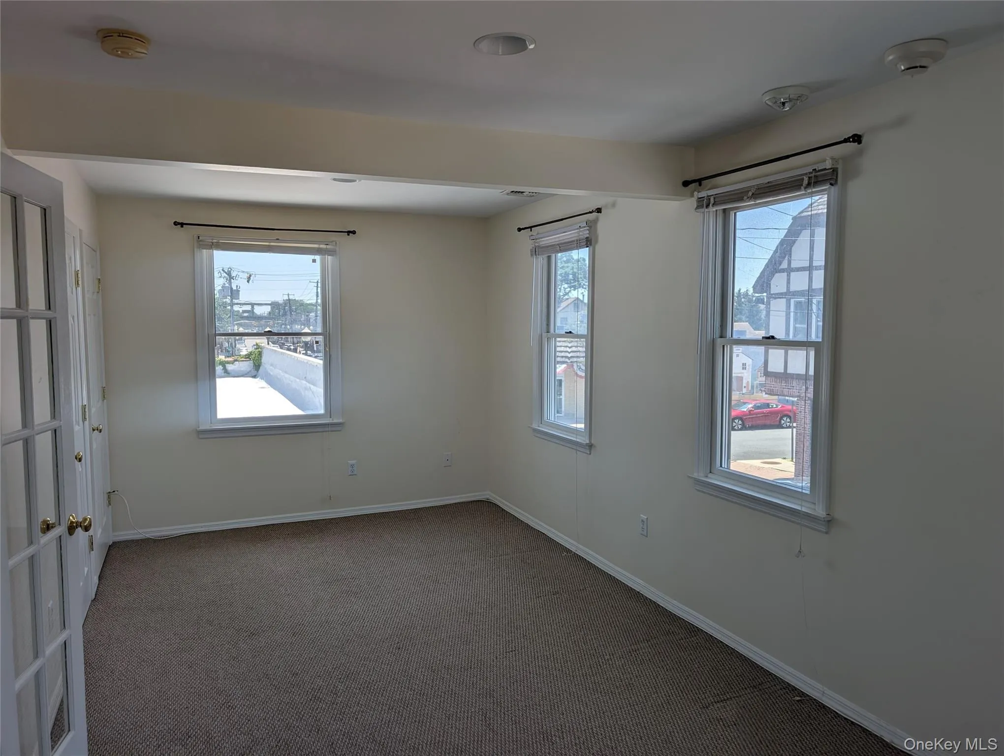 317 Bedford Avenue, Hempstead, NY, 1 Bedroom Bedrooms, 3 Rooms Rooms,1 BathroomBathrooms,Residential Lease,For Rent,Bedford,0,1010937 317 Bedford Avenue, Hempstead, NY, 1 Bedroom Bedrooms, 3 Rooms Rooms,1 BathroomBathrooms,Residential Lease,For Rent,Bedford,0,1010937