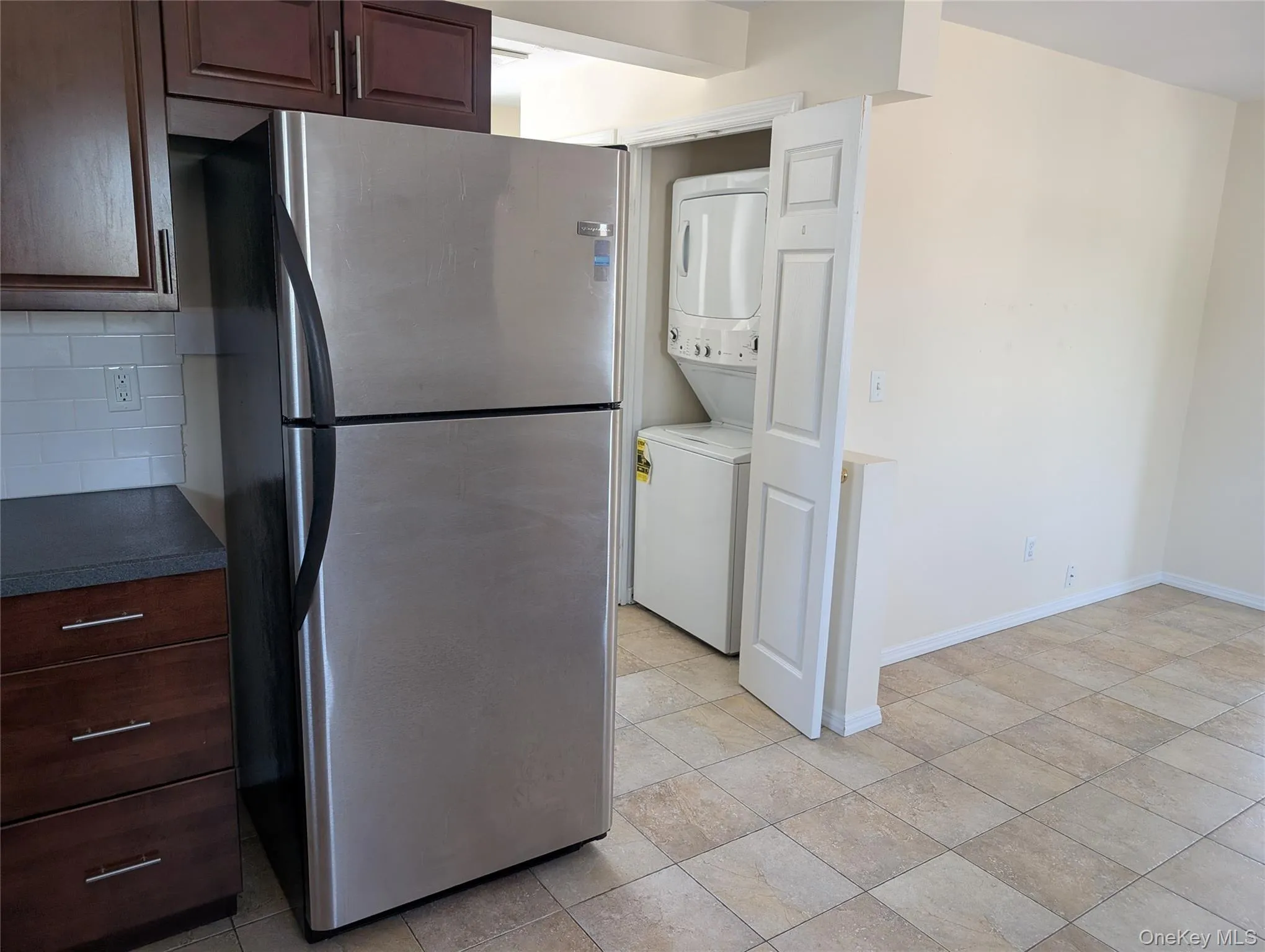 317 Bedford Avenue, Hempstead, NY, 1 Bedroom Bedrooms, 3 Rooms Rooms,1 BathroomBathrooms,Residential Lease,For Rent,Bedford,0,1010937 317 Bedford Avenue, Hempstead, NY, 1 Bedroom Bedrooms, 3 Rooms Rooms,1 BathroomBathrooms,Residential Lease,For Rent,Bedford,0,1010937
