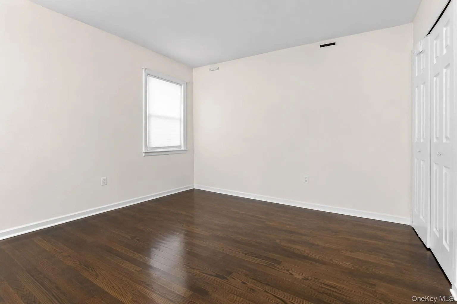 725 Broadway, Long Beach, NY, 1 Bedroom Bedrooms, 4 Rooms Rooms,1 BathroomBathrooms,Residential Lease,For Rent,Broadway,0,1010938 725 Broadway, Long Beach, NY, 1 Bedroom Bedrooms, 4 Rooms Rooms,1 BathroomBathrooms,Residential Lease,For Rent,Broadway,0,1010938