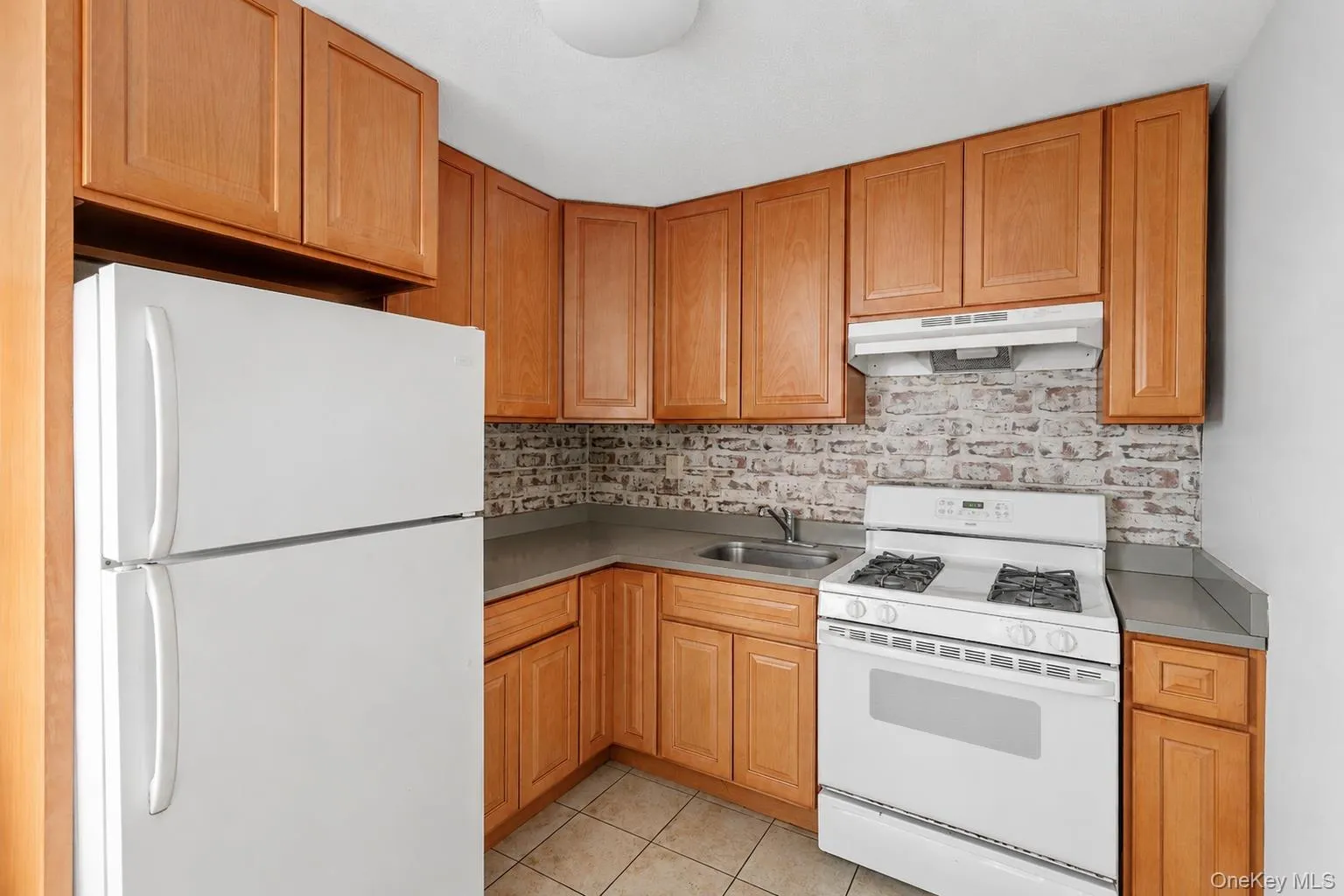 725 Broadway, Long Beach, NY, 1 Bedroom Bedrooms, 4 Rooms Rooms,1 BathroomBathrooms,Residential Lease,For Rent,Broadway,0,1010938 725 Broadway, Long Beach, NY, 1 Bedroom Bedrooms, 4 Rooms Rooms,1 BathroomBathrooms,Residential Lease,For Rent,Broadway,0,1010938