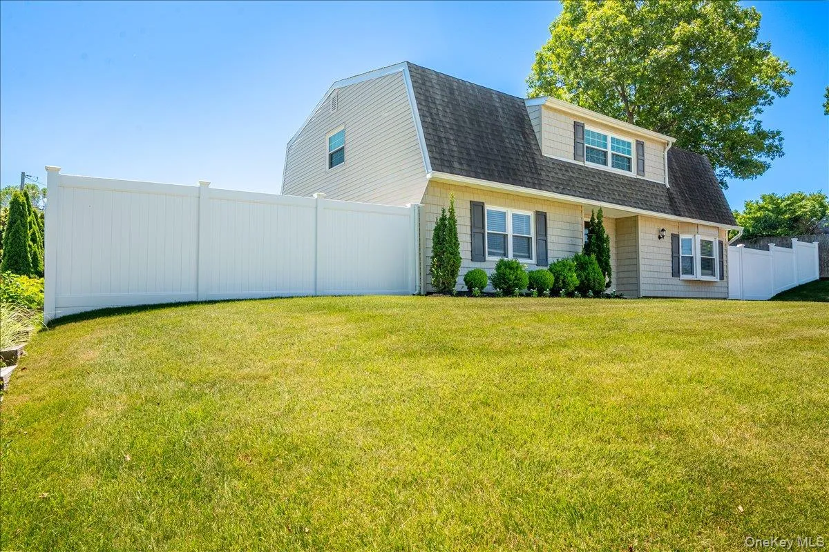 10 Rutgers Road, Brookhaven, NY, 4 Bedrooms Bedrooms, 8 Rooms Rooms,1 BathroomBathrooms,Residential,For Rent,Rutgers,0,1010939 10 Rutgers Road, Brookhaven, NY, 4 Bedrooms Bedrooms, 8 Rooms Rooms,1 BathroomBathrooms,Residential,For Rent,Rutgers,0,1010939