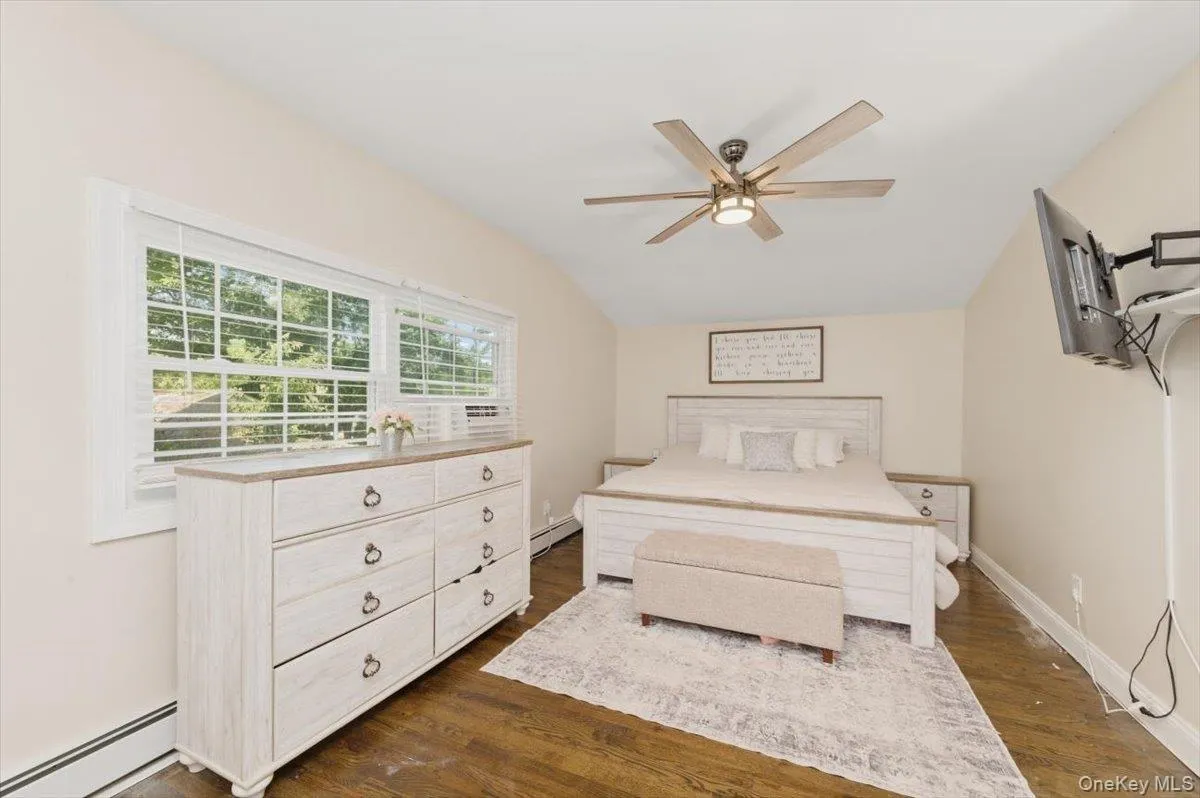 10 Rutgers Road, Brookhaven, NY, 4 Bedrooms Bedrooms, 8 Rooms Rooms,1 BathroomBathrooms,Residential,For Rent,Rutgers,0,1010939 10 Rutgers Road, Brookhaven, NY, 4 Bedrooms Bedrooms, 8 Rooms Rooms,1 BathroomBathrooms,Residential,For Rent,Rutgers,0,1010939