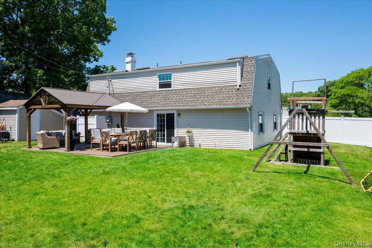 10 Rutgers Road, Brookhaven, NY, 4 Bedrooms Bedrooms, 8 Rooms Rooms,1 BathroomBathrooms,Residential,For Rent,Rutgers,0,1010939 10 Rutgers Road, Brookhaven, NY, 4 Bedrooms Bedrooms, 8 Rooms Rooms,1 BathroomBathrooms,Residential,For Rent,Rutgers,0,1010939