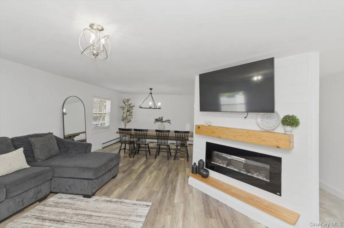 10 Rutgers Road, Brookhaven, NY, 4 Bedrooms Bedrooms, 8 Rooms Rooms,1 BathroomBathrooms,Residential,For Rent,Rutgers,0,1010939 10 Rutgers Road, Brookhaven, NY, 4 Bedrooms Bedrooms, 8 Rooms Rooms,1 BathroomBathrooms,Residential,For Rent,Rutgers,0,1010939