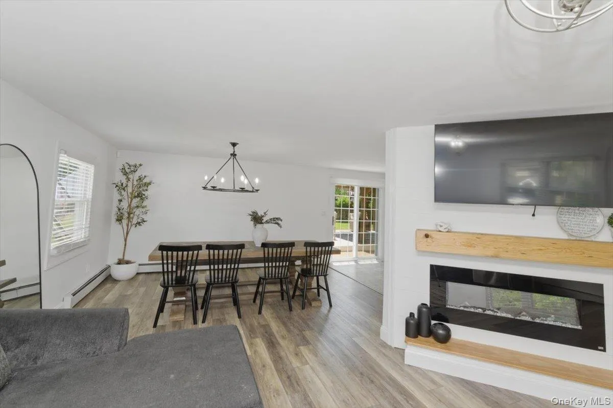10 Rutgers Road, Brookhaven, NY, 4 Bedrooms Bedrooms, 8 Rooms Rooms,1 BathroomBathrooms,Residential,For Rent,Rutgers,0,1010939 10 Rutgers Road, Brookhaven, NY, 4 Bedrooms Bedrooms, 8 Rooms Rooms,1 BathroomBathrooms,Residential,For Rent,Rutgers,0,1010939