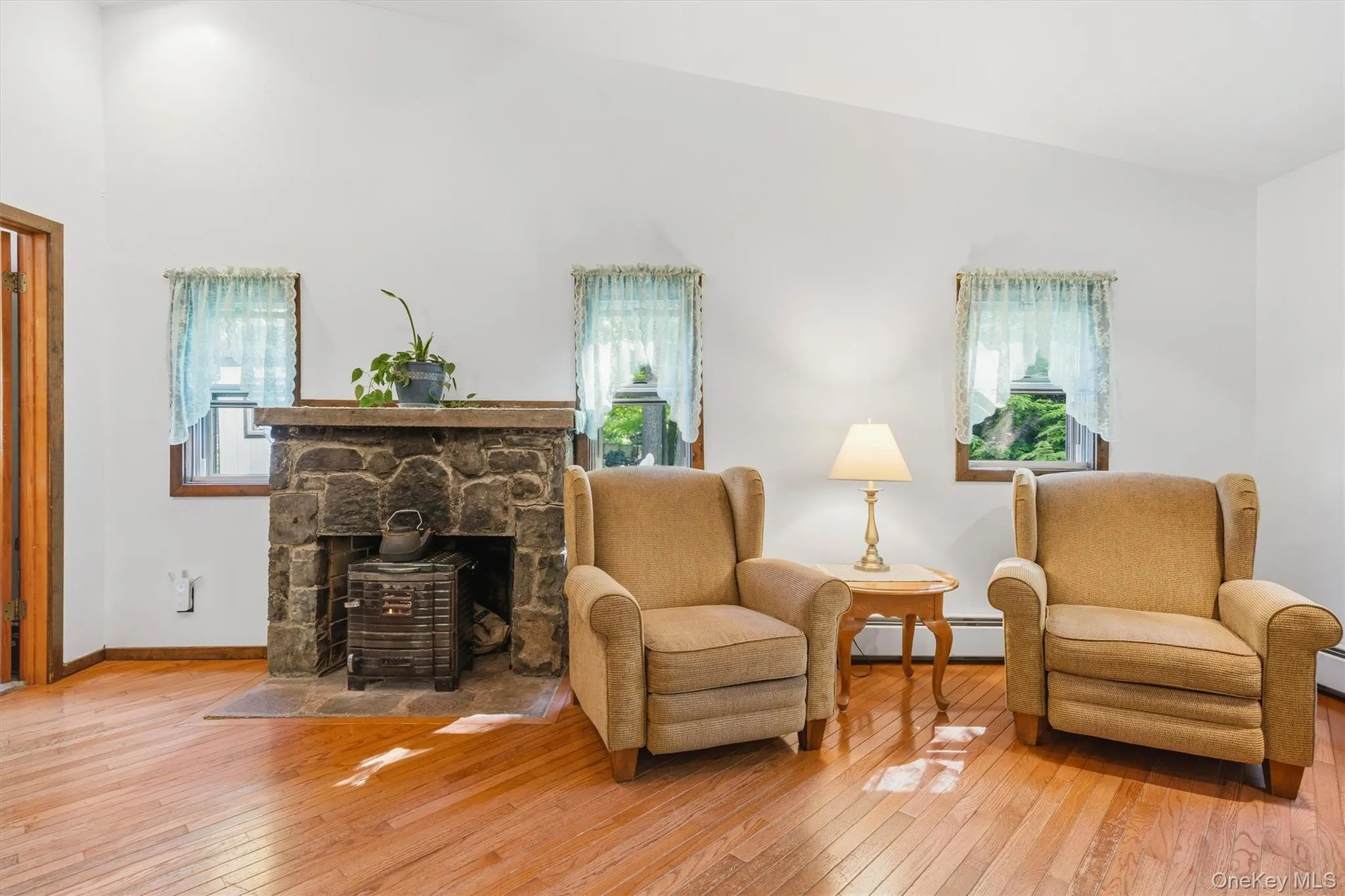 3 Echo Trail, Monroe, NY, 3 Bedrooms Bedrooms, 7 Rooms Rooms,1 BathroomBathrooms,Residential,For Rent,Echo,0,1010943 3 Echo Trail, Monroe, NY, 3 Bedrooms Bedrooms, 7 Rooms Rooms,1 BathroomBathrooms,Residential,For Rent,Echo,0,1010943
