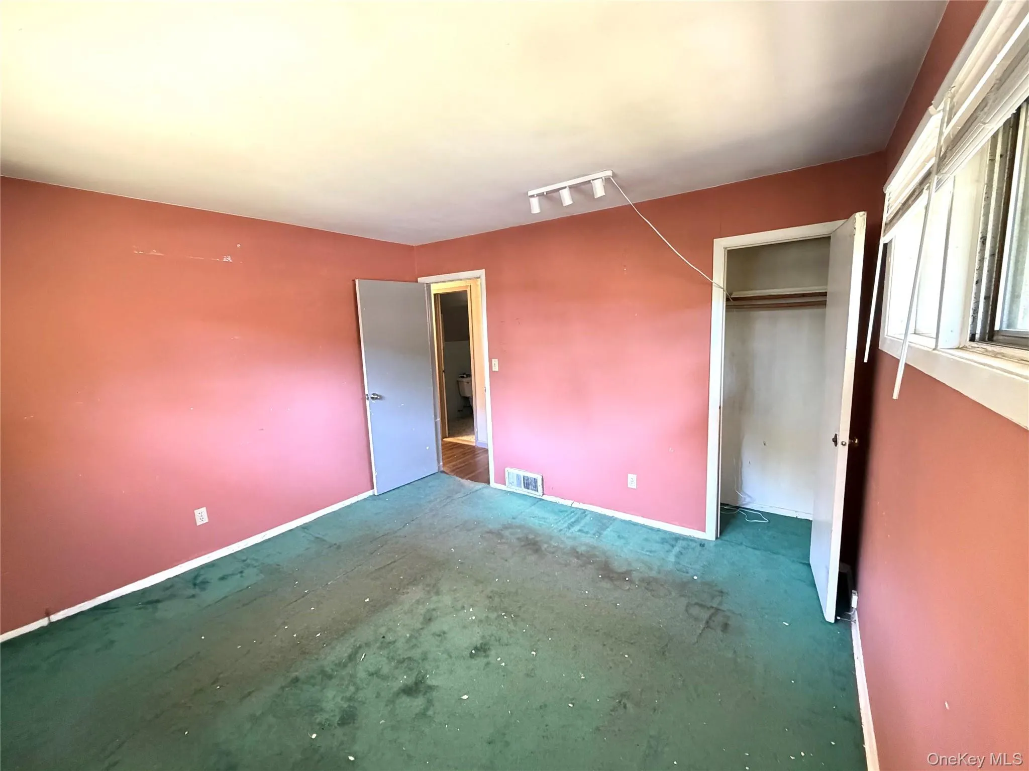 5 Robin Road, Brookhaven, NY, 3 Bedrooms Bedrooms, 5 Rooms Rooms,1 BathroomBathrooms,Residential,For Rent,Robin,0,1010944 5 Robin Road, Brookhaven, NY, 3 Bedrooms Bedrooms, 5 Rooms Rooms,1 BathroomBathrooms,Residential,For Rent,Robin,0,1010944