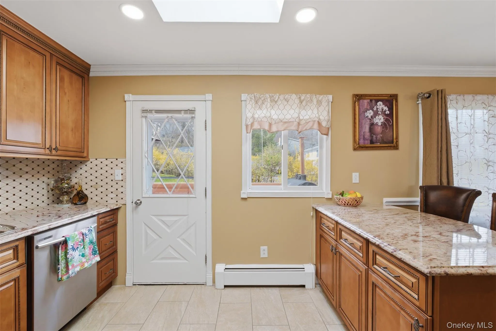 4 Westend Drive, Woodbury, NY, 4 Bedrooms Bedrooms, 8 Rooms Rooms,2 BathroomsBathrooms,Residential,For Rent,Westend,0,1010950 4 Westend Drive, Woodbury, NY, 4 Bedrooms Bedrooms, 8 Rooms Rooms,2 BathroomsBathrooms,Residential,For Rent,Westend,0,1010950