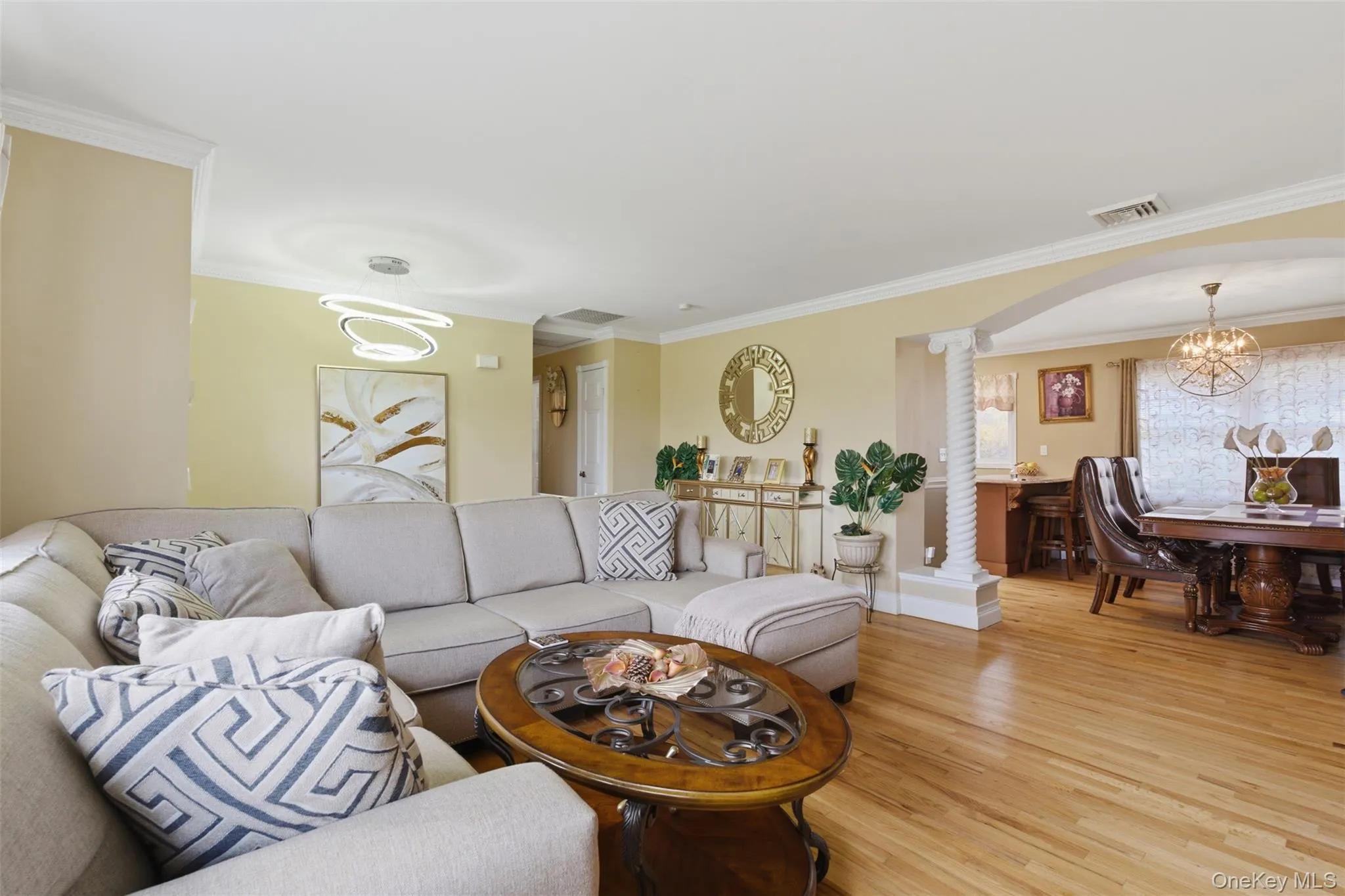 4 Westend Drive, Woodbury, NY, 4 Bedrooms Bedrooms, 8 Rooms Rooms,2 BathroomsBathrooms,Residential,For Rent,Westend,0,1010950 4 Westend Drive, Woodbury, NY, 4 Bedrooms Bedrooms, 8 Rooms Rooms,2 BathroomsBathrooms,Residential,For Rent,Westend,0,1010950