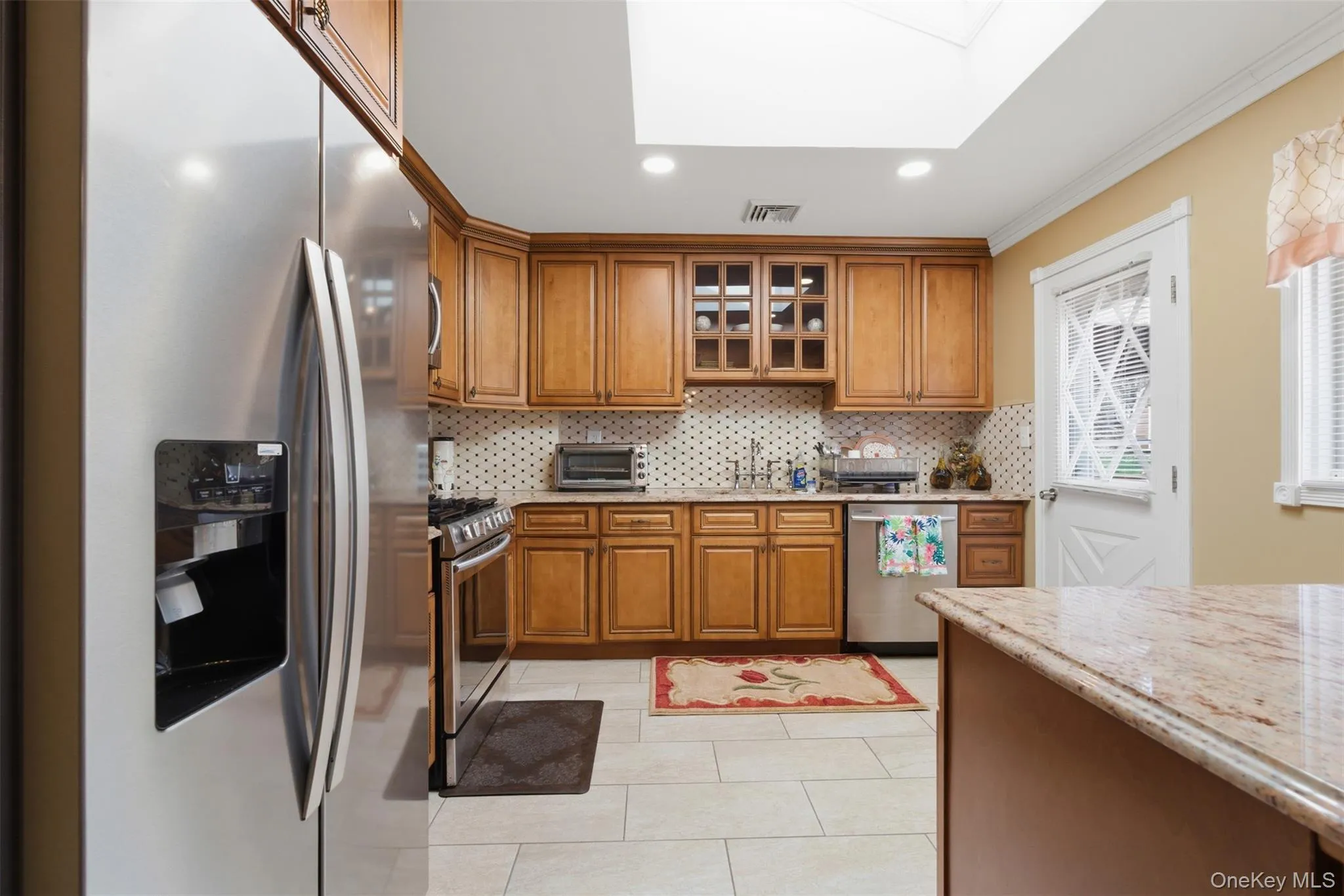 4 Westend Drive, Woodbury, NY, 4 Bedrooms Bedrooms, 8 Rooms Rooms,2 BathroomsBathrooms,Residential,For Rent,Westend,0,1010950 4 Westend Drive, Woodbury, NY, 4 Bedrooms Bedrooms, 8 Rooms Rooms,2 BathroomsBathrooms,Residential,For Rent,Westend,0,1010950