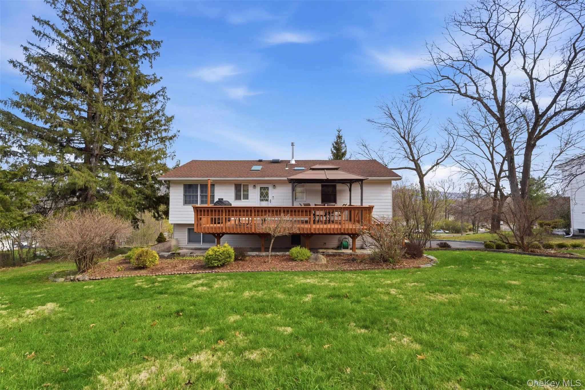 4 Westend Drive, Woodbury, NY, 4 Bedrooms Bedrooms, 8 Rooms Rooms,2 BathroomsBathrooms,Residential,For Rent,Westend,0,1010950 4 Westend Drive, Woodbury, NY, 4 Bedrooms Bedrooms, 8 Rooms Rooms,2 BathroomsBathrooms,Residential,For Rent,Westend,0,1010950
