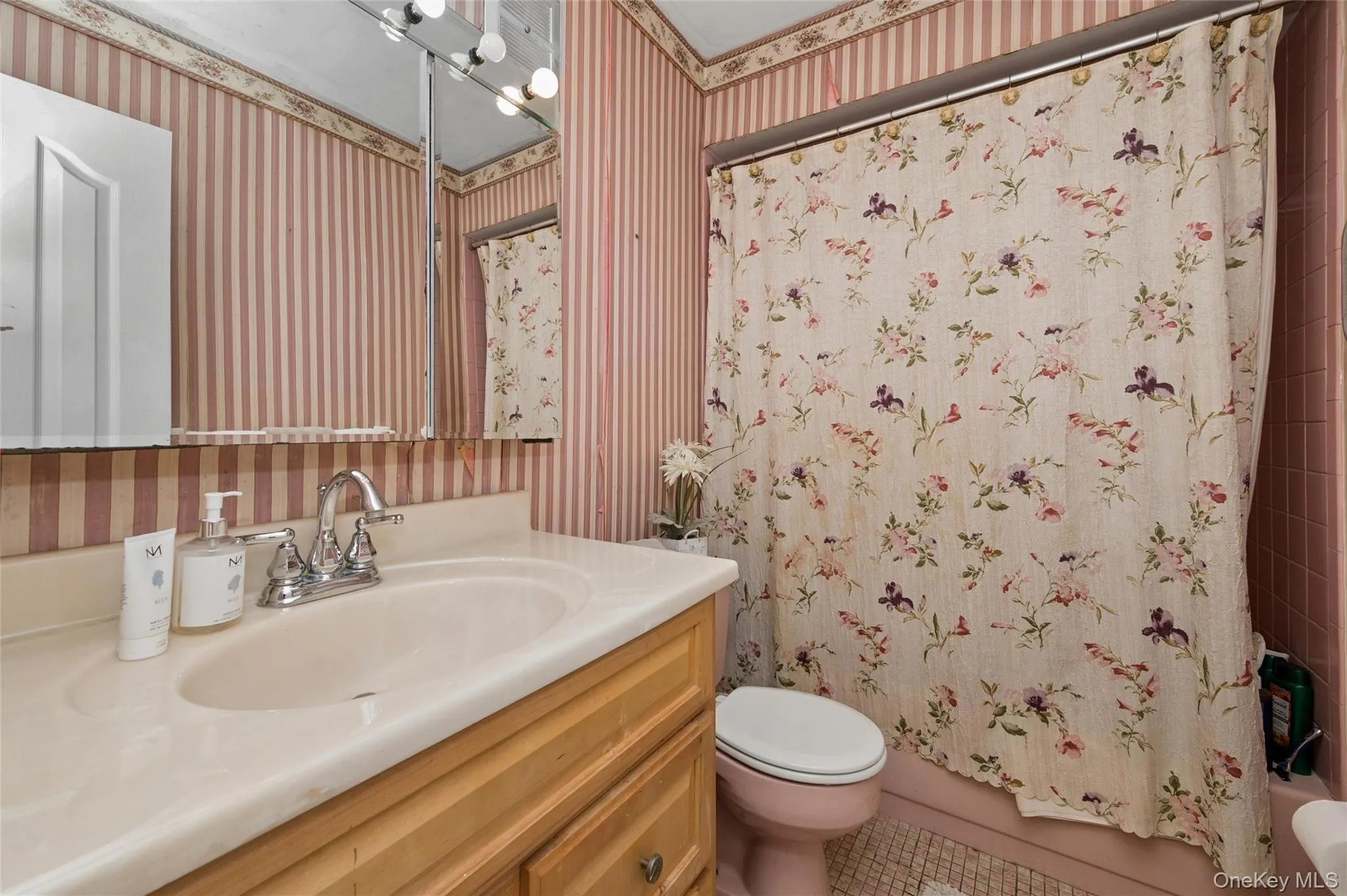 54 Acapulco Street, Hempstead, NY, 4 Bedrooms Bedrooms, 8 Rooms Rooms,3 BathroomsBathrooms,Residential,For Rent,Acapulco,0,1010954 54 Acapulco Street, Hempstead, NY, 4 Bedrooms Bedrooms, 8 Rooms Rooms,3 BathroomsBathrooms,Residential,For Rent,Acapulco,0,1010954