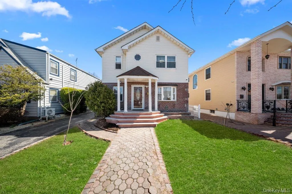 79-31 Langdale Street, New York, NY, 5 Bedrooms Bedrooms, 11 Rooms Rooms,3 BathroomsBathrooms,Residential,For Rent,Langdale,0,1010960 79-31 Langdale Street, New York, NY, 5 Bedrooms Bedrooms, 11 Rooms Rooms,3 BathroomsBathrooms,Residential,For Rent,Langdale,0,1010960