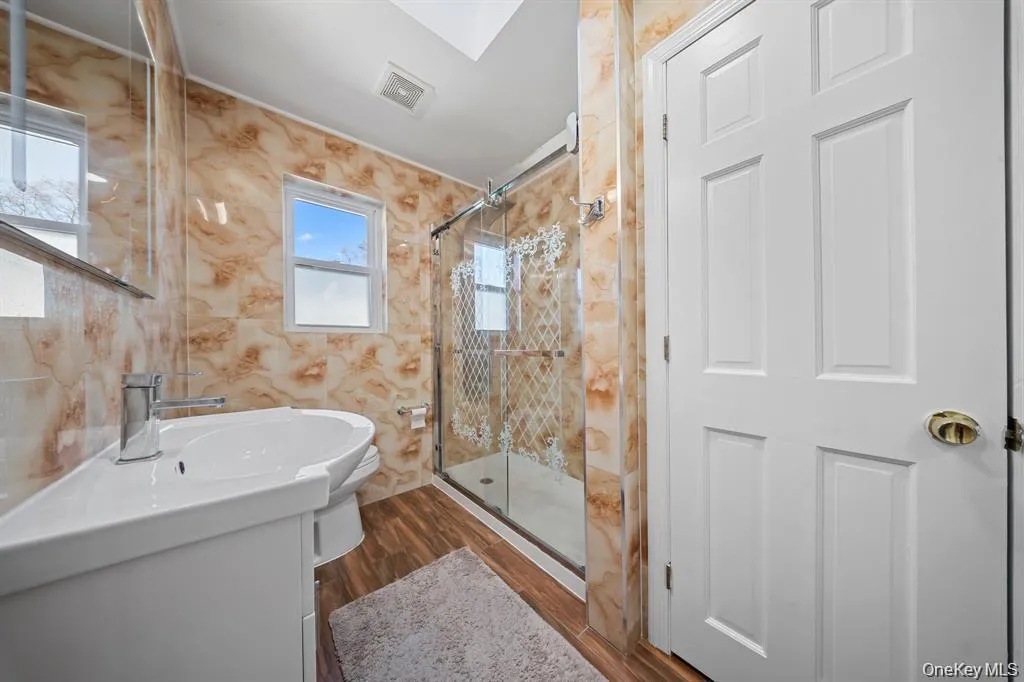 79-31 Langdale Street, New York, NY, 5 Bedrooms Bedrooms, 11 Rooms Rooms,3 BathroomsBathrooms,Residential,For Rent,Langdale,0,1010960 79-31 Langdale Street, New York, NY, 5 Bedrooms Bedrooms, 11 Rooms Rooms,3 BathroomsBathrooms,Residential,For Rent,Langdale,0,1010960