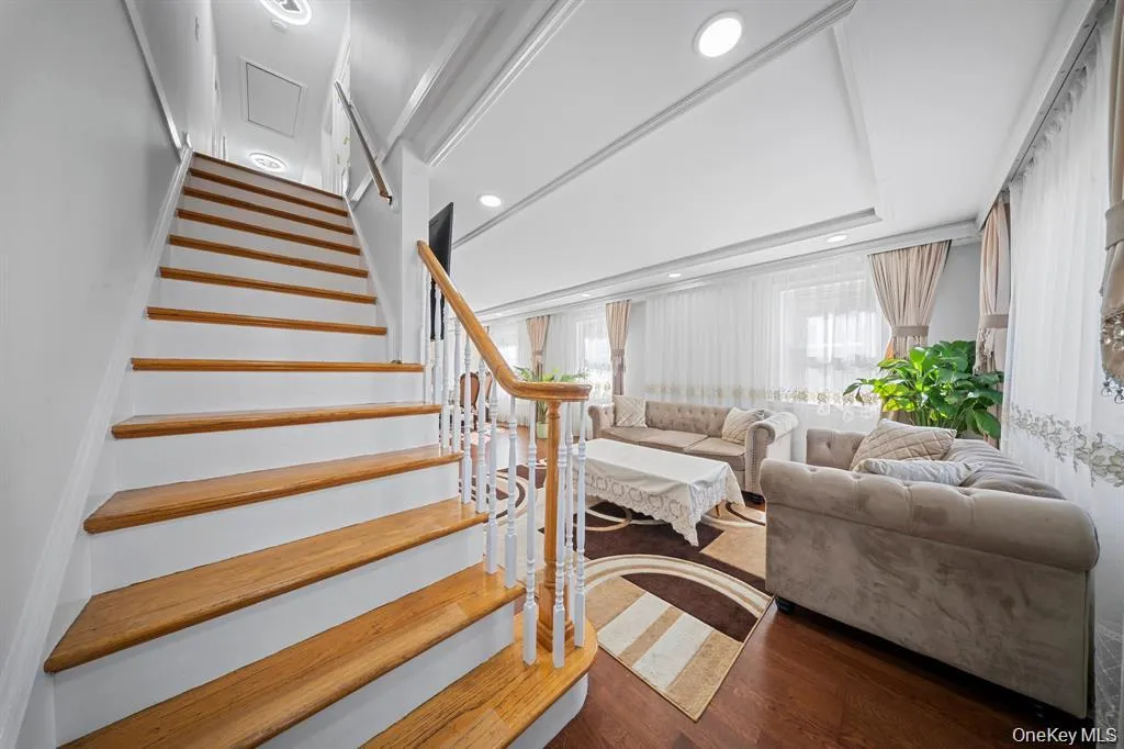 79-31 Langdale Street, New York, NY, 5 Bedrooms Bedrooms, 11 Rooms Rooms,3 BathroomsBathrooms,Residential,For Rent,Langdale,0,1010960 79-31 Langdale Street, New York, NY, 5 Bedrooms Bedrooms, 11 Rooms Rooms,3 BathroomsBathrooms,Residential,For Rent,Langdale,0,1010960