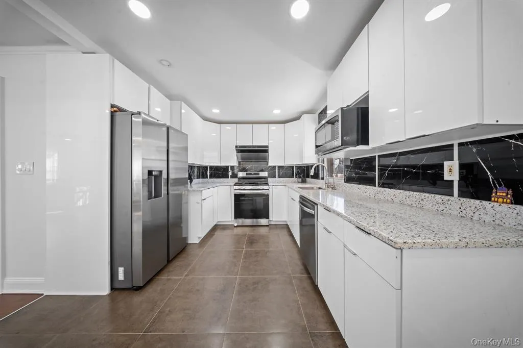 79-31 Langdale Street, New York, NY, 5 Bedrooms Bedrooms, 11 Rooms Rooms,3 BathroomsBathrooms,Residential,For Rent,Langdale,0,1010960 79-31 Langdale Street, New York, NY, 5 Bedrooms Bedrooms, 11 Rooms Rooms,3 BathroomsBathrooms,Residential,For Rent,Langdale,0,1010960