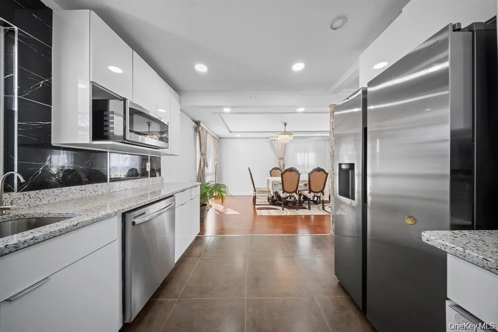 79-31 Langdale Street, New York, NY, 5 Bedrooms Bedrooms, 11 Rooms Rooms,3 BathroomsBathrooms,Residential,For Rent,Langdale,0,1010960 79-31 Langdale Street, New York, NY, 5 Bedrooms Bedrooms, 11 Rooms Rooms,3 BathroomsBathrooms,Residential,For Rent,Langdale,0,1010960