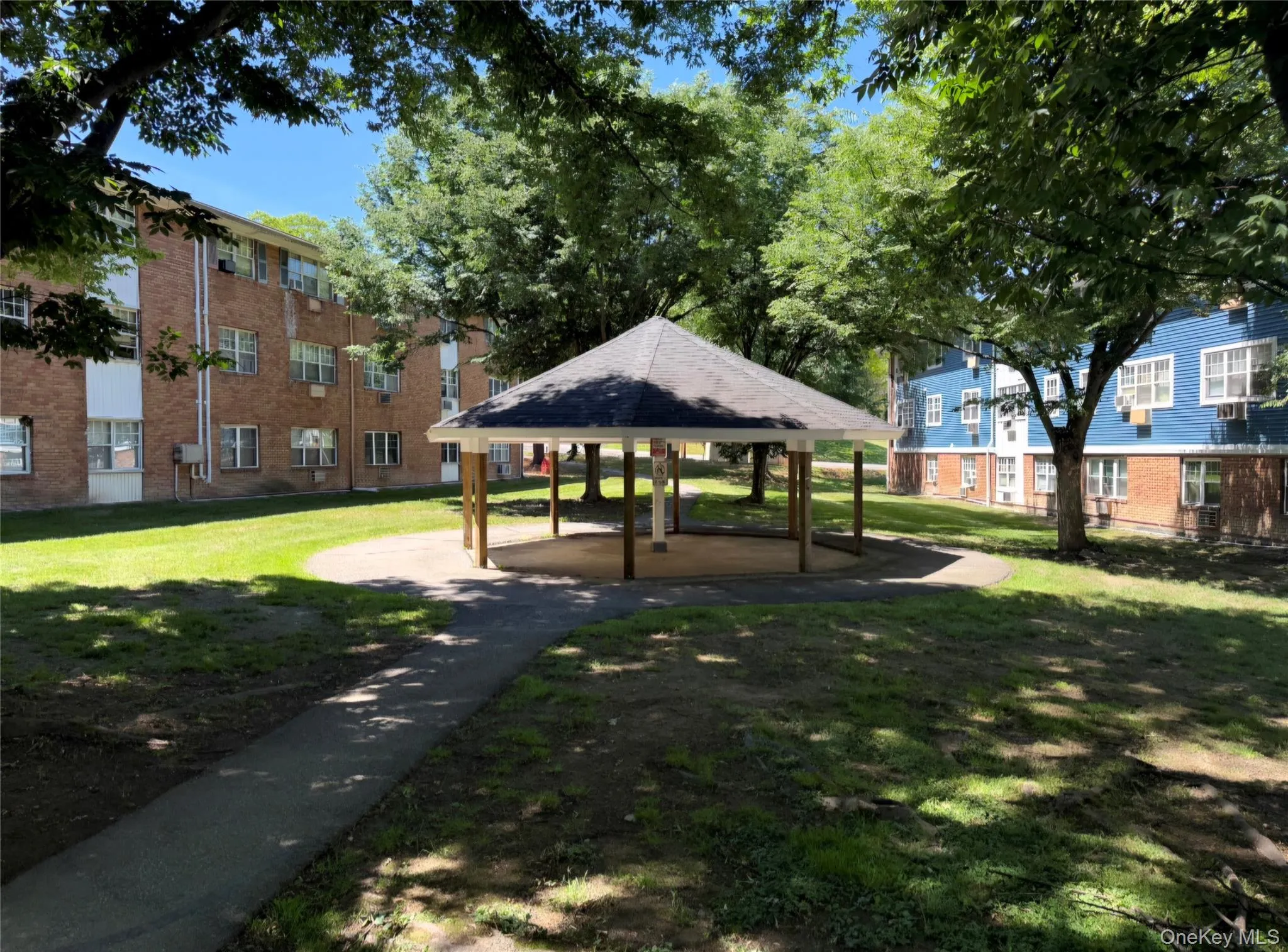 1003 Barclay Manor, Newburgh (town), NY, 2 Bedrooms Bedrooms, 4 Rooms Rooms,1 BathroomBathrooms,Residential,For Rent,Barclay,0,1010965 1003 Barclay Manor, Newburgh (town), NY, 2 Bedrooms Bedrooms, 4 Rooms Rooms,1 BathroomBathrooms,Residential,For Rent,Barclay,0,1010965