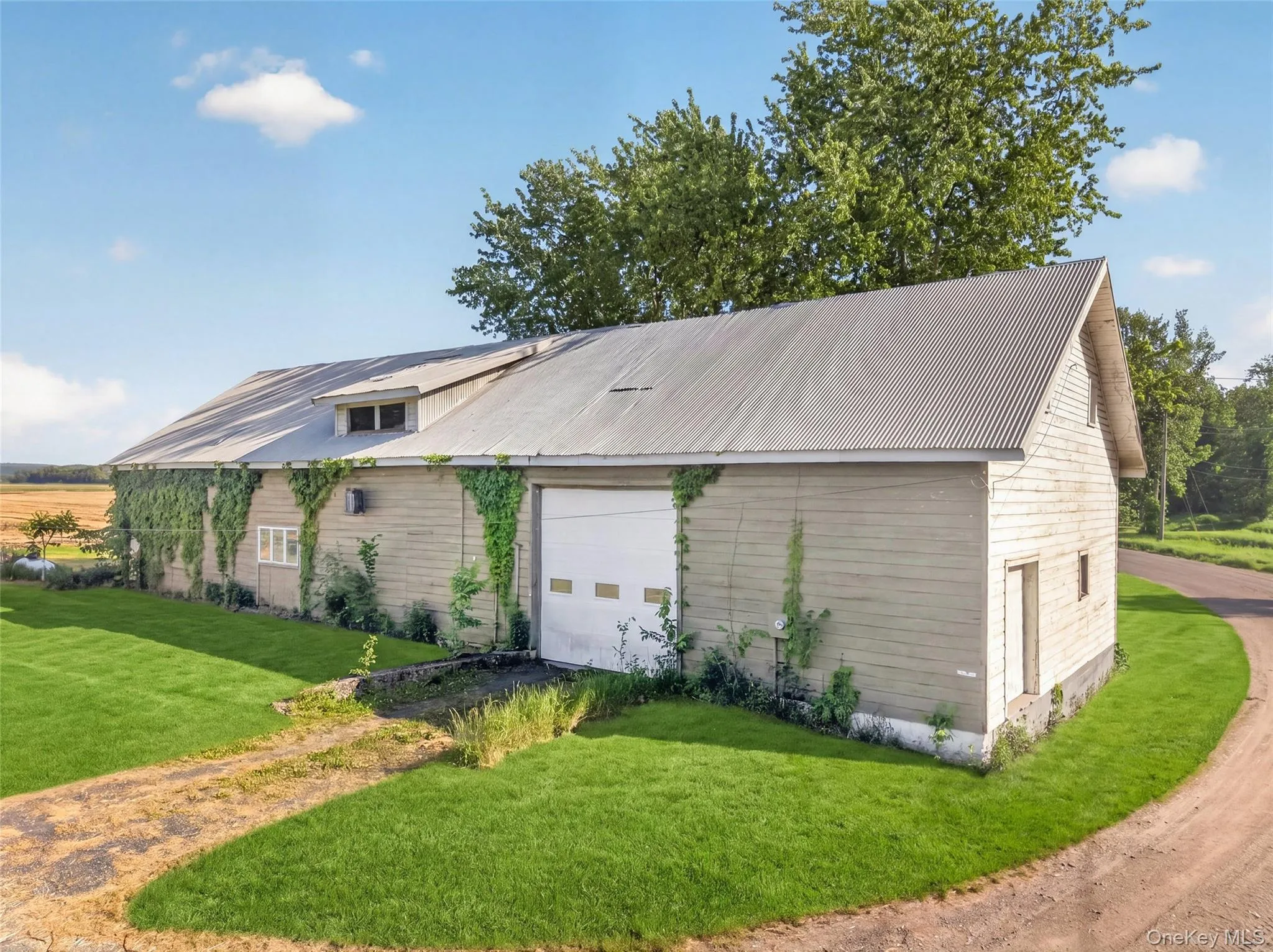 231-233 Celery Avenue, Goshen, NY, 5 Bedrooms Bedrooms, 20 Rooms Rooms,7 BathroomsBathrooms,Residential,For Rent,Celery,0,1010969 231-233 Celery Avenue, Goshen, NY, 5 Bedrooms Bedrooms, 20 Rooms Rooms,7 BathroomsBathrooms,Residential,For Rent,Celery,0,1010969